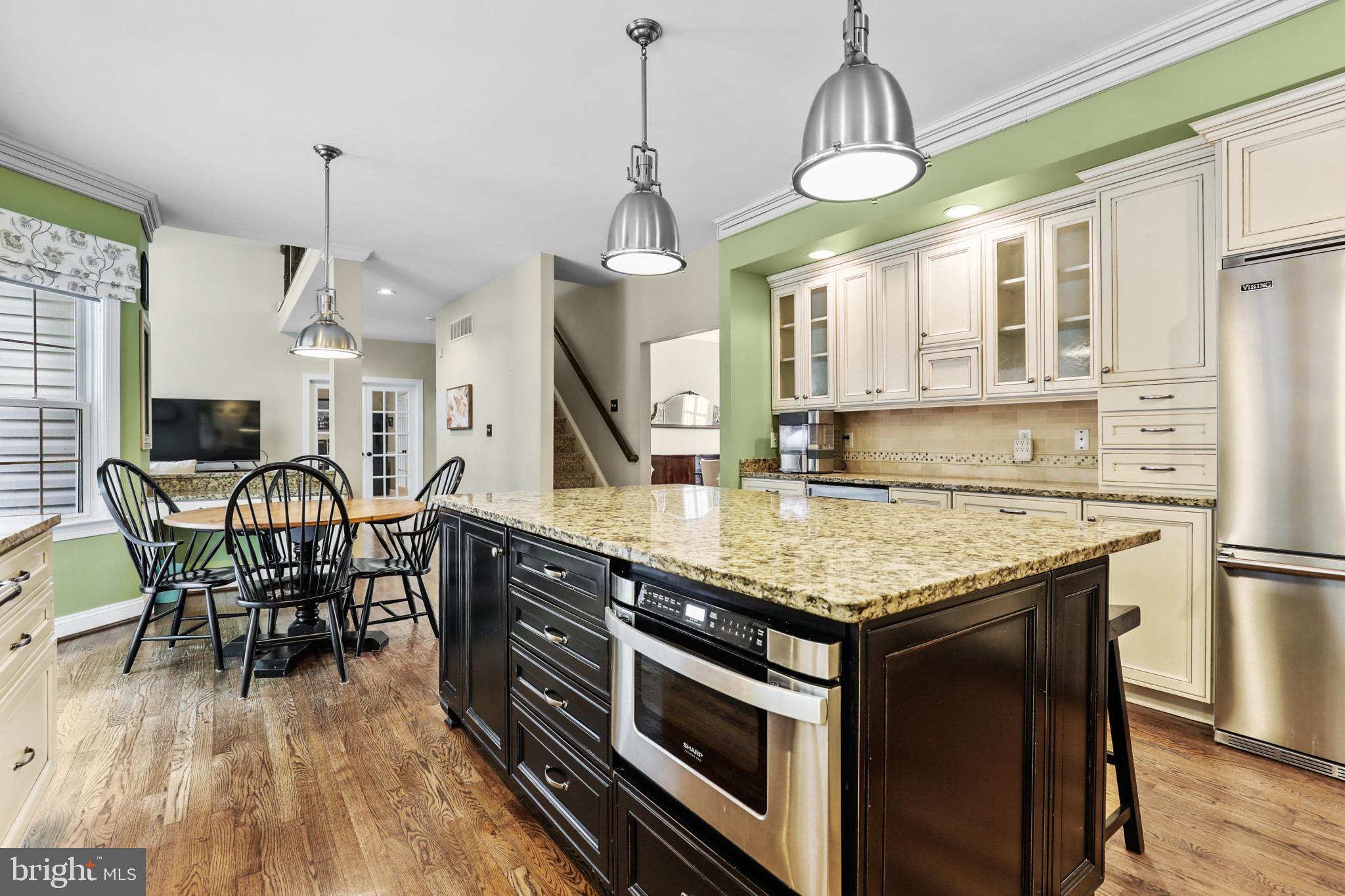 SEMINARY OVERLOOK - Residential