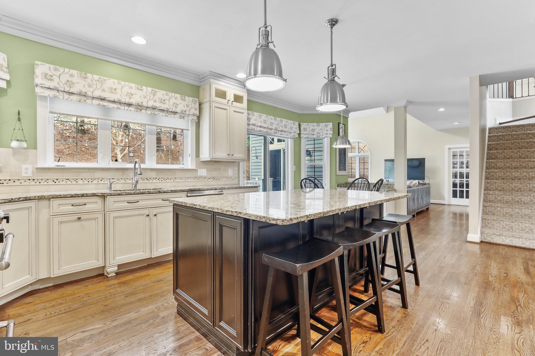 SEMINARY OVERLOOK - Residential