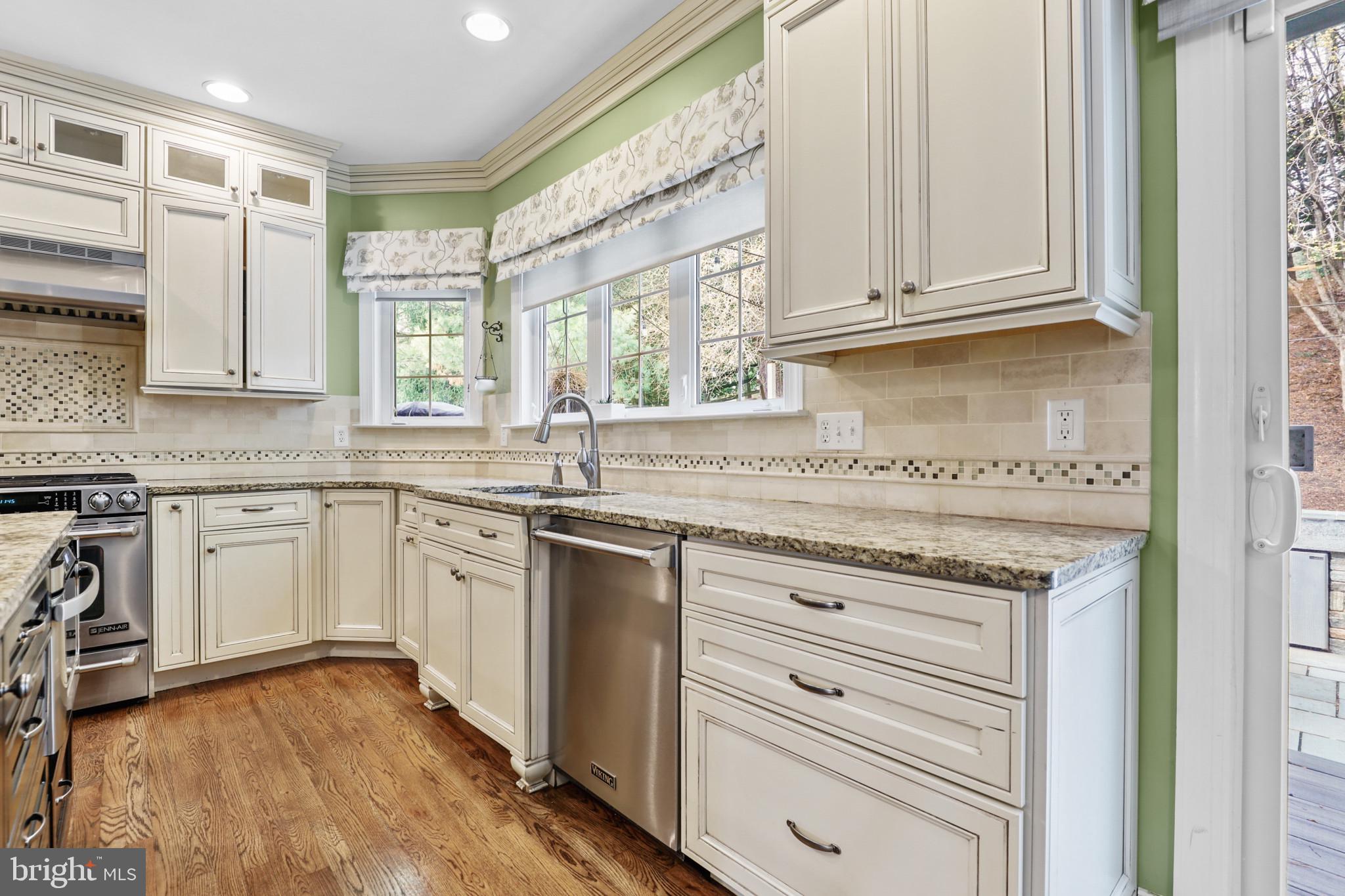 SEMINARY OVERLOOK - Residential