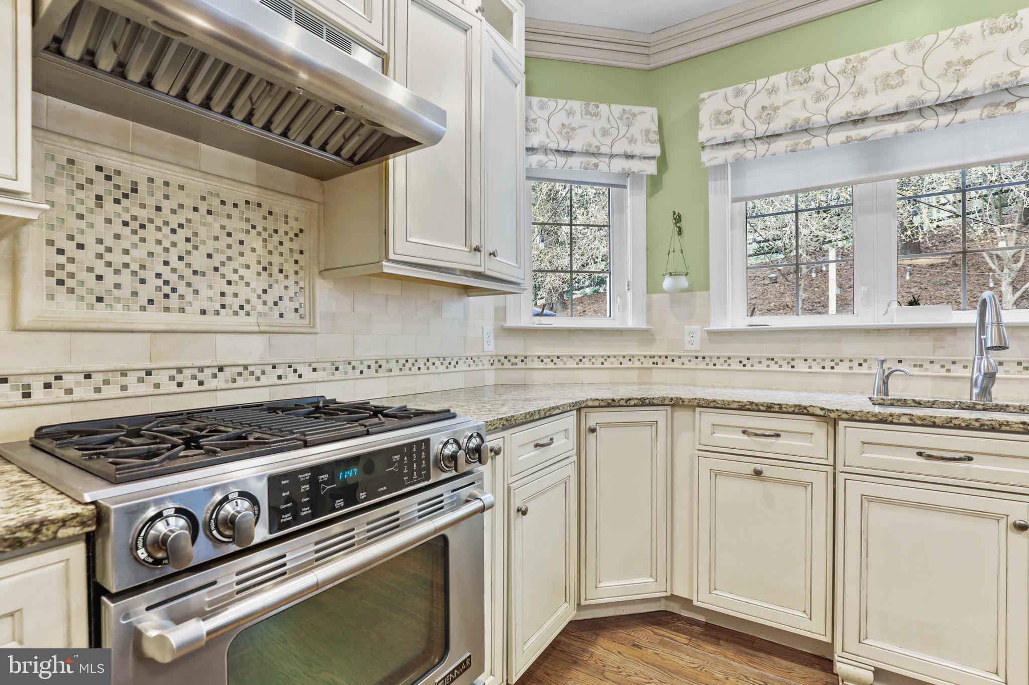 SEMINARY OVERLOOK - Residential