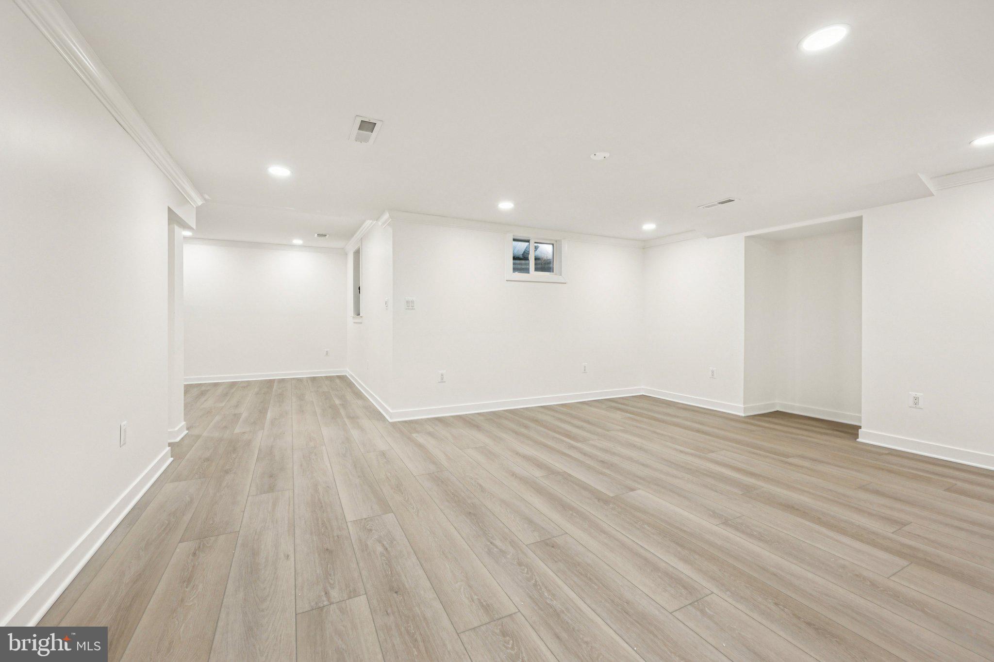 POPLAR PARK - Residential