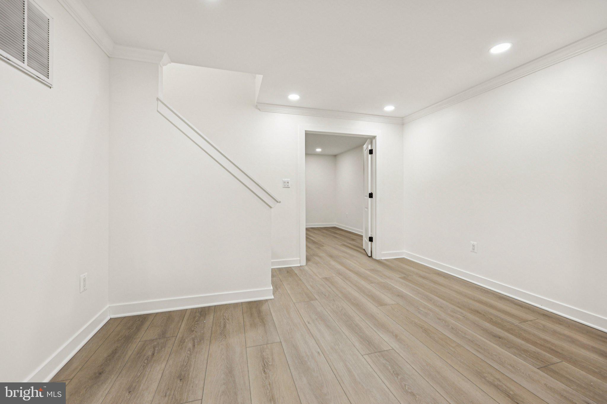 POPLAR PARK - Residential