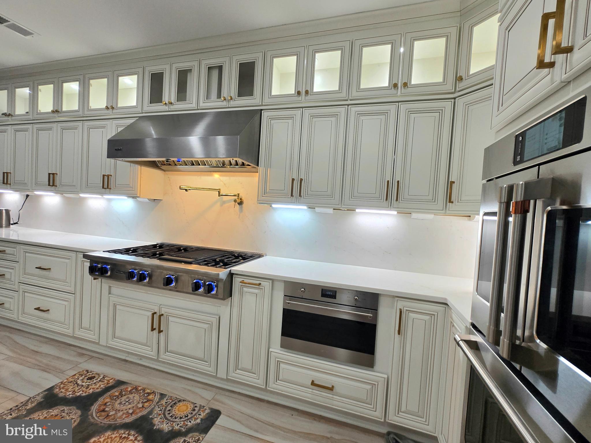 4702 LEIGHFIELD VALLEY DRIVE