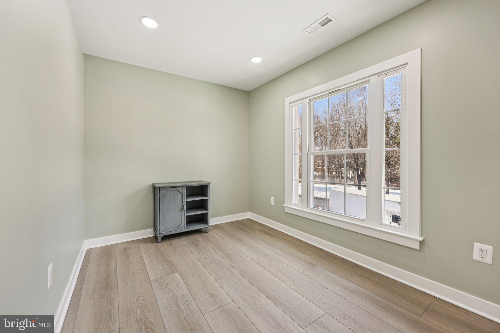 POPLAR PARK - Residential