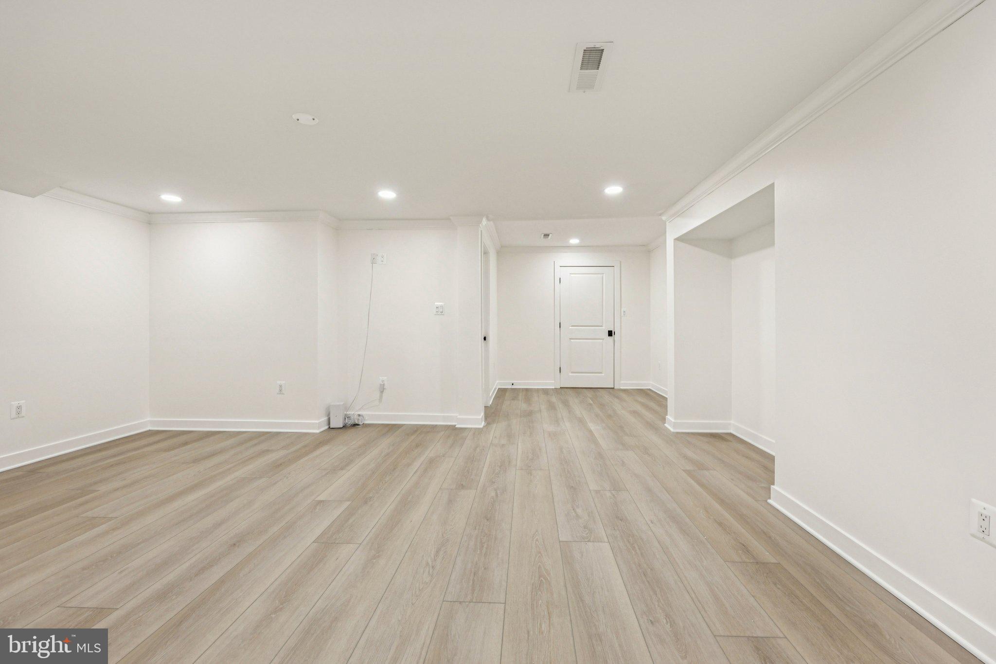 POPLAR PARK - Residential