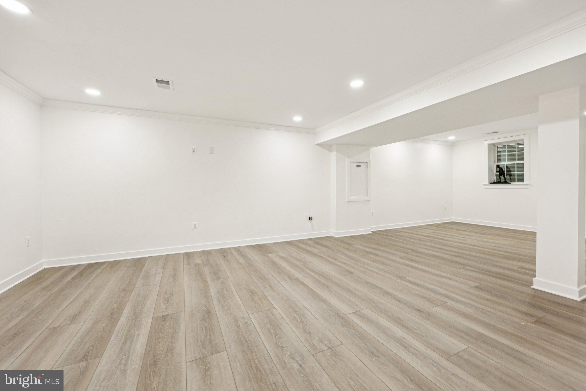 POPLAR PARK - Residential