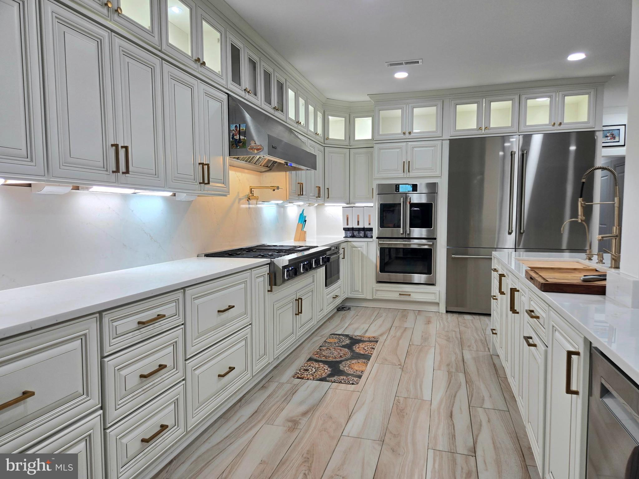 4702 LEIGHFIELD VALLEY DRIVE