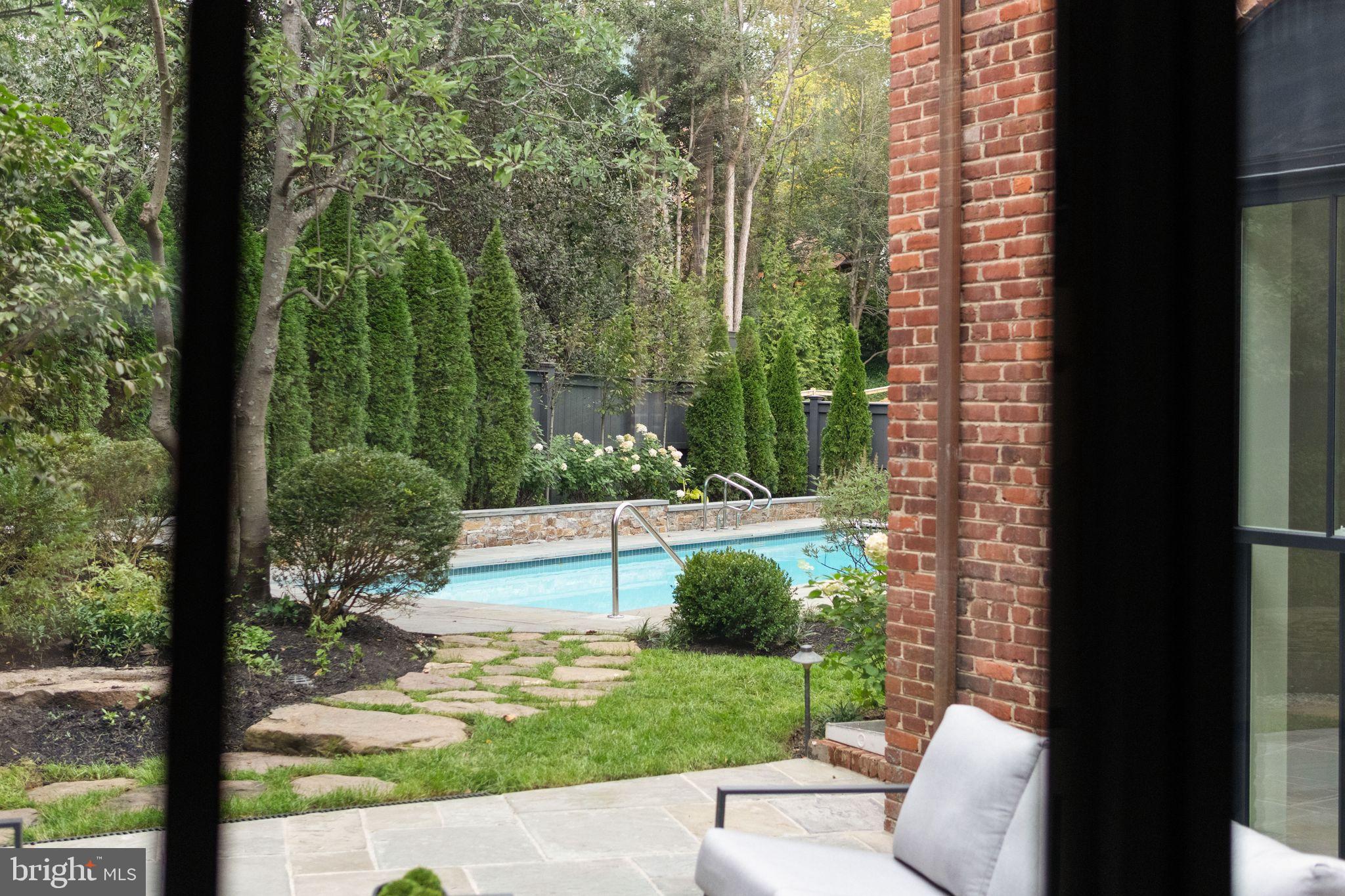 CLEVELAND PARK - Residential