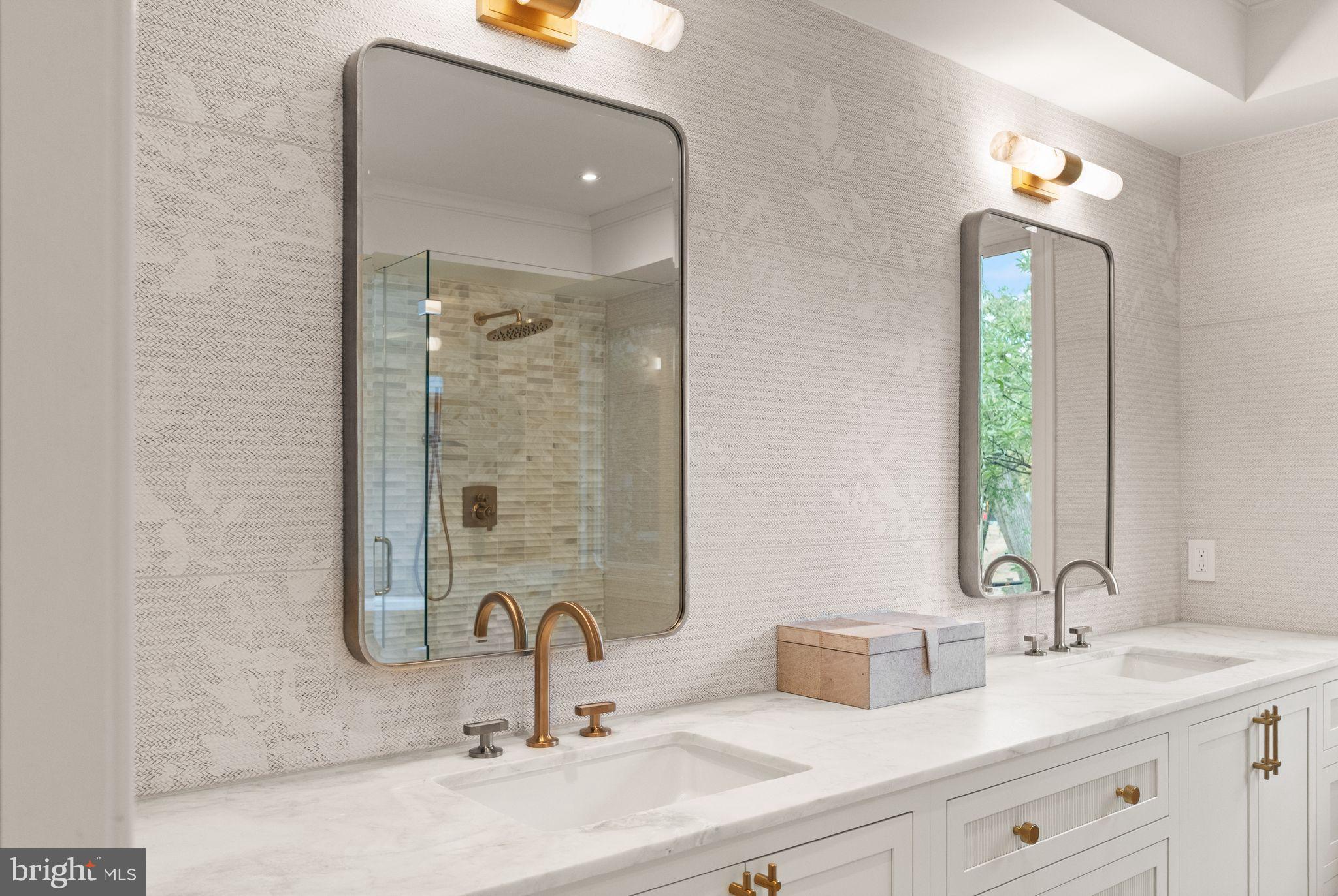 CLEVELAND PARK - Residential