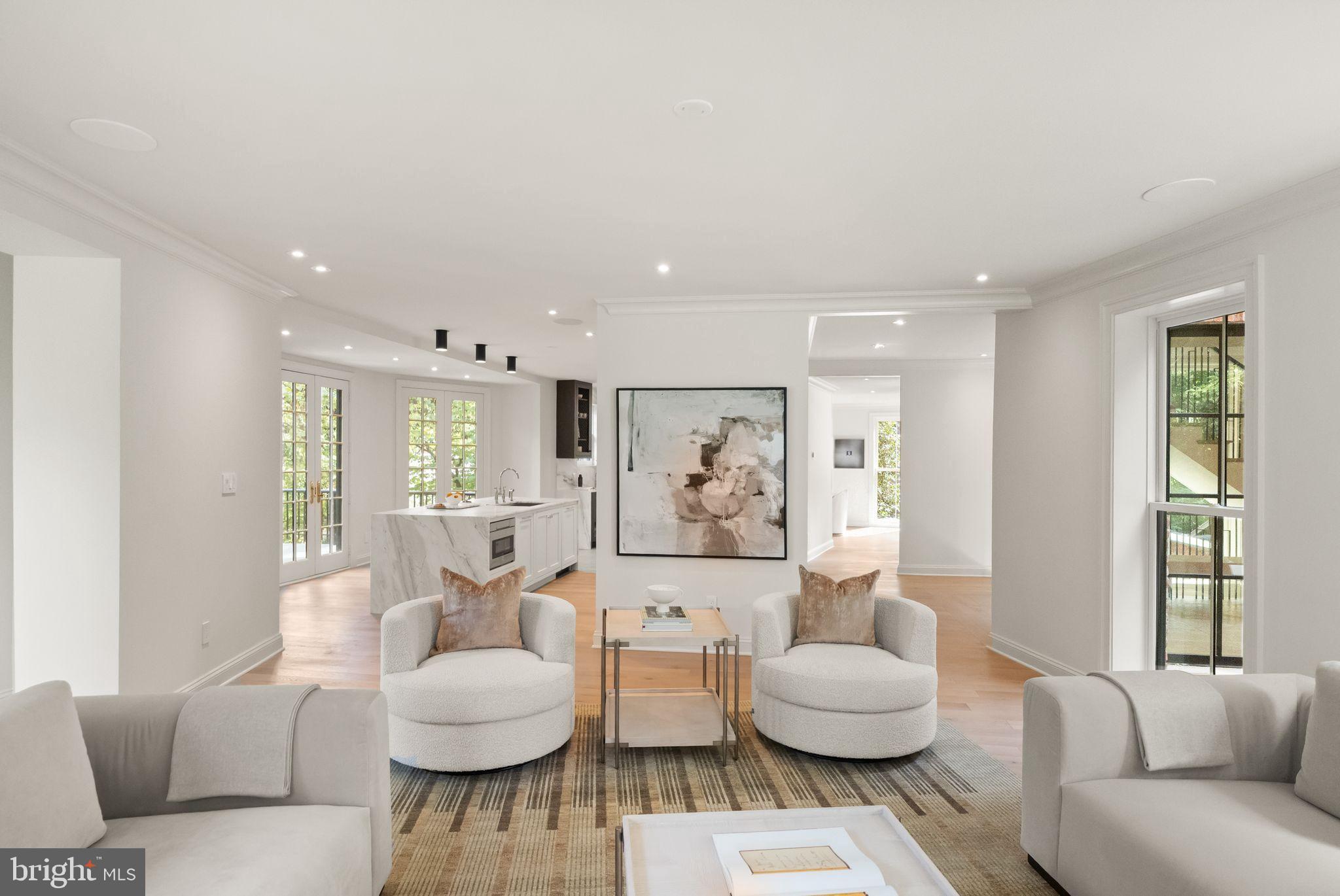 CLEVELAND PARK - Residential