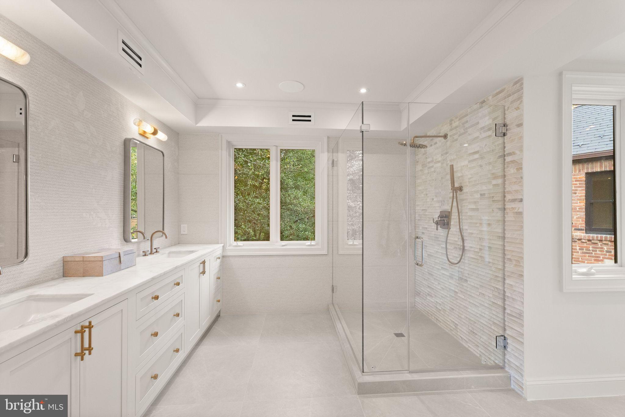 CLEVELAND PARK - Residential
