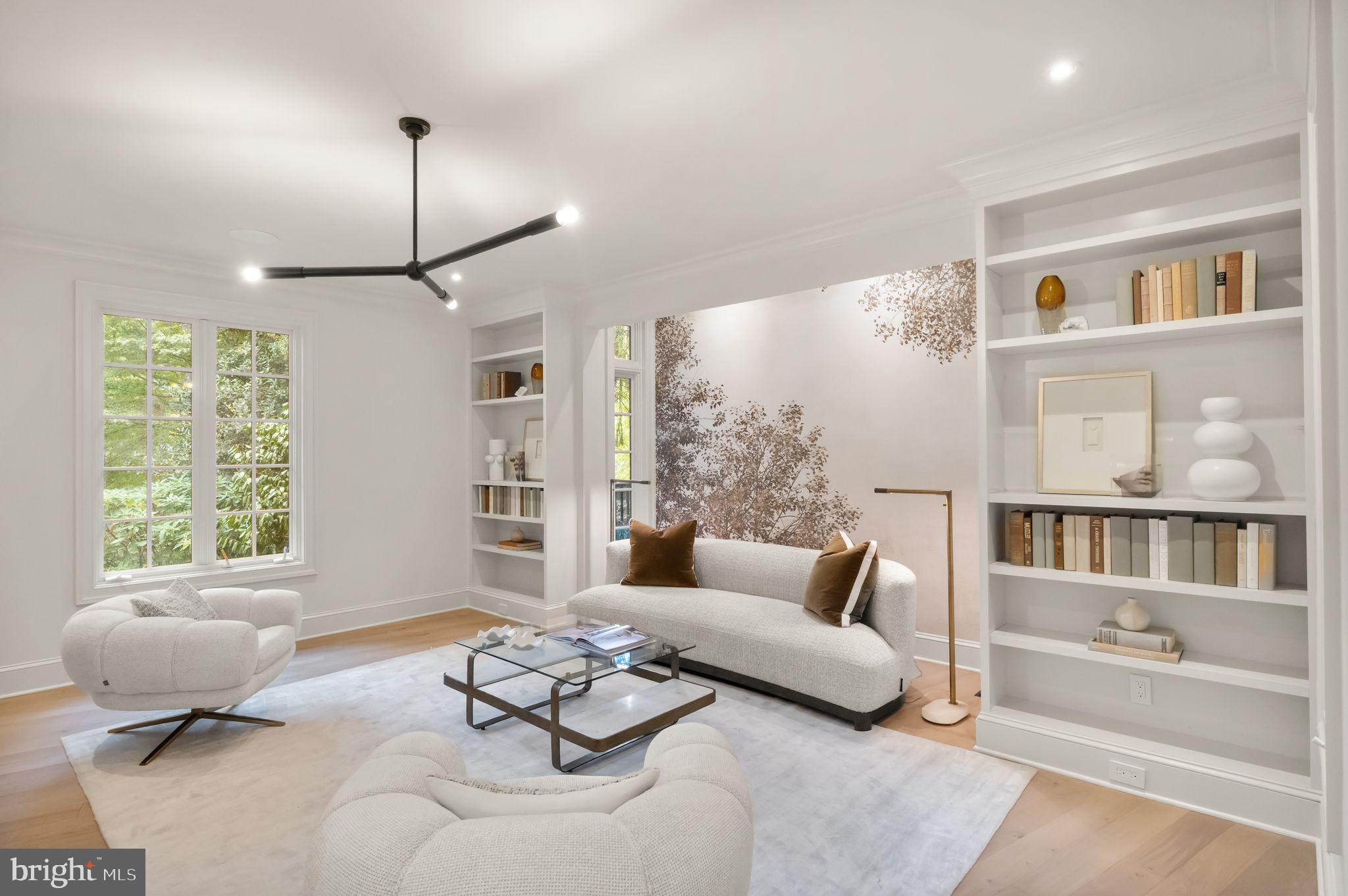CLEVELAND PARK - Residential