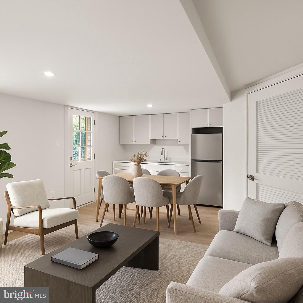 CLEVELAND PARK - Residential