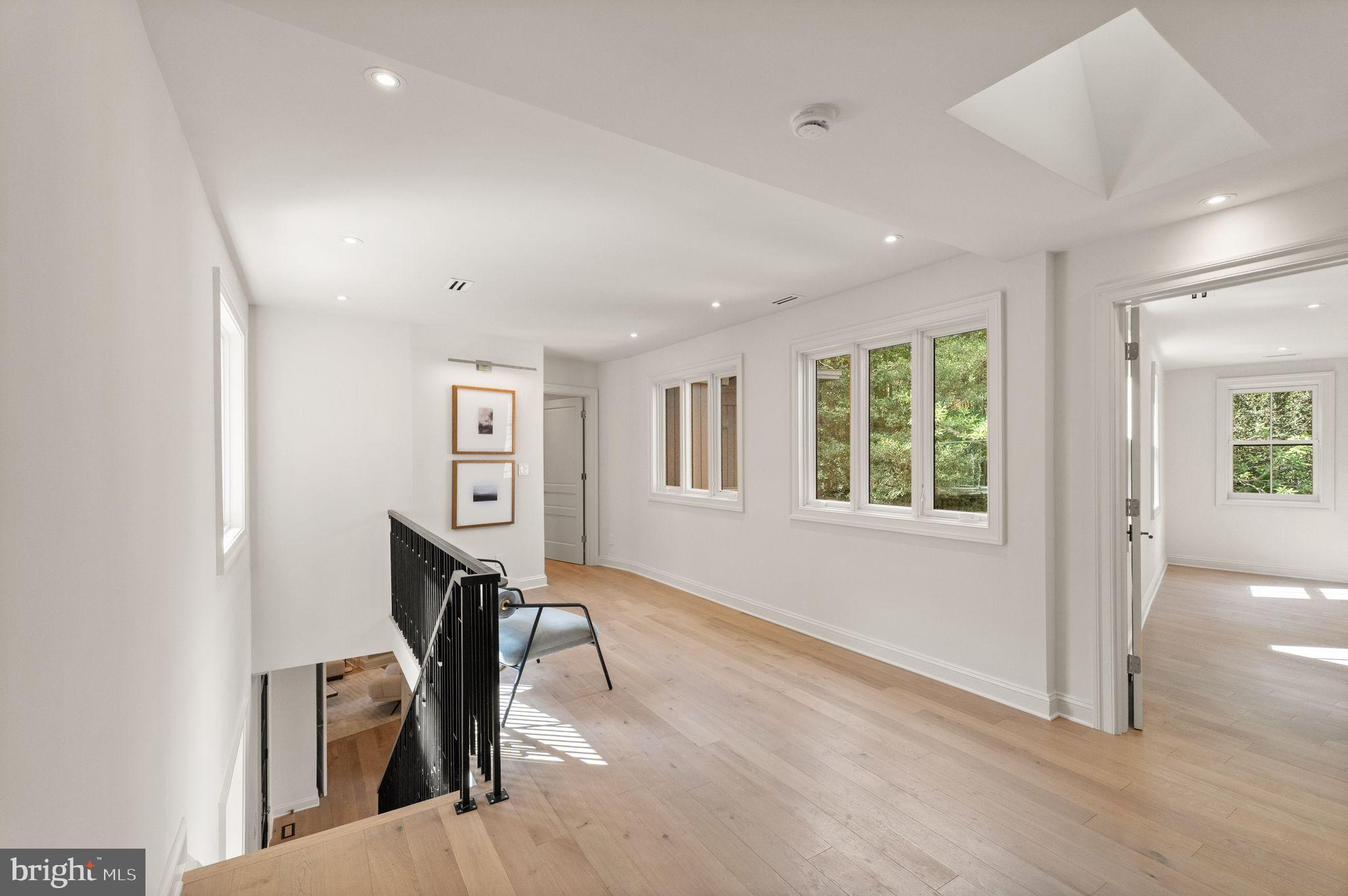 CLEVELAND PARK - Residential