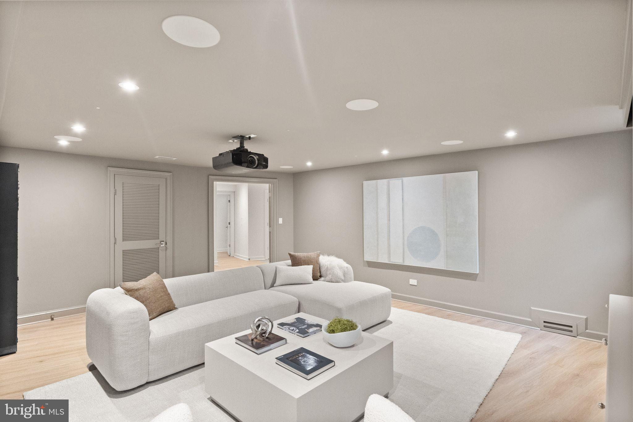 CLEVELAND PARK - Residential