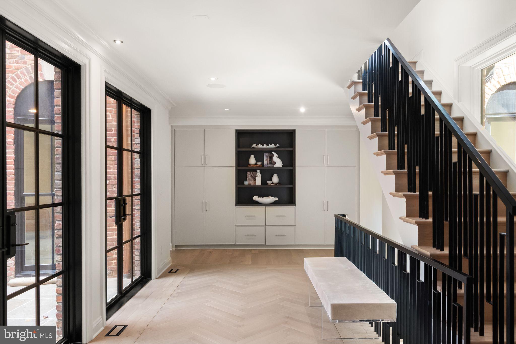 CLEVELAND PARK - Residential