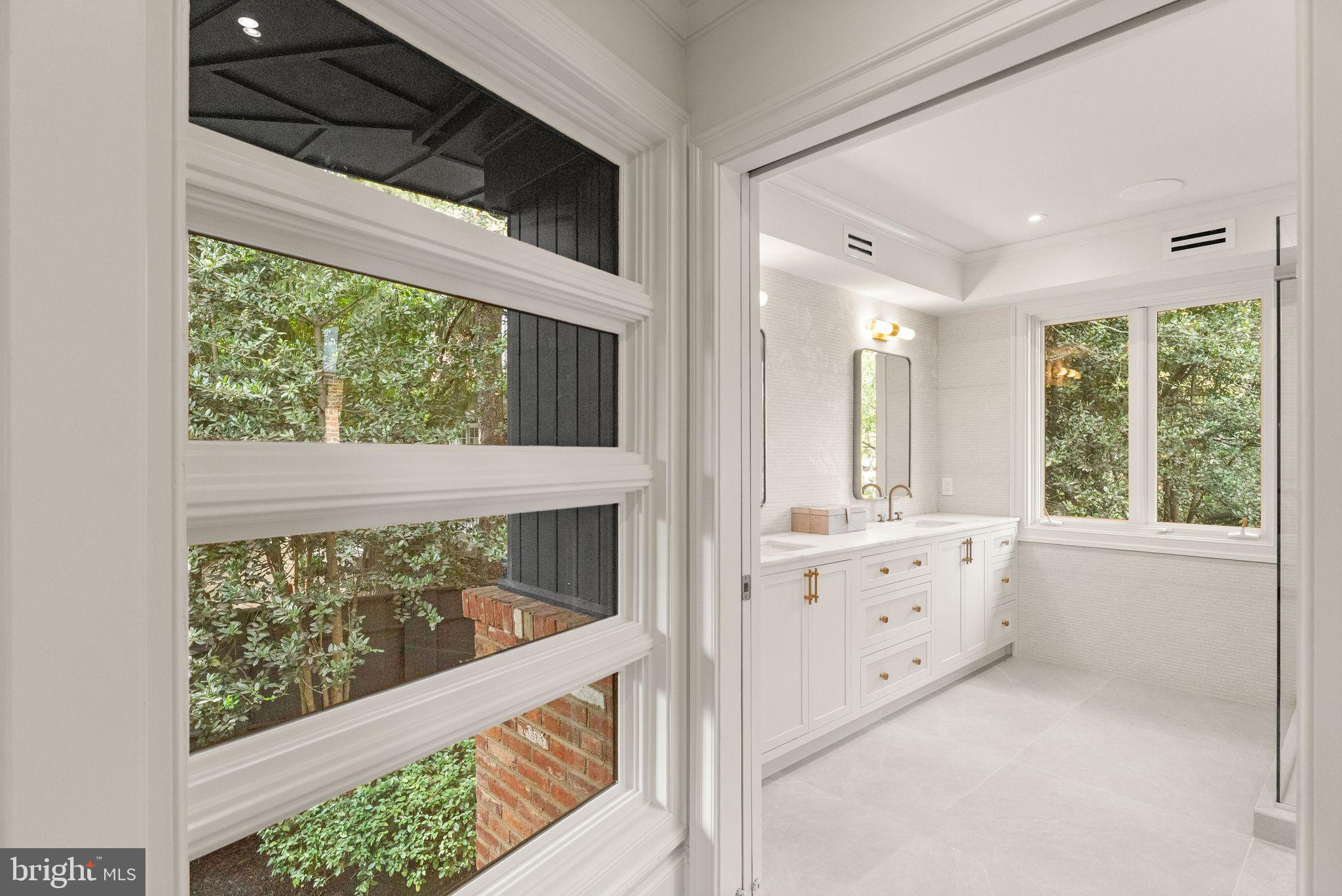 CLEVELAND PARK - Residential