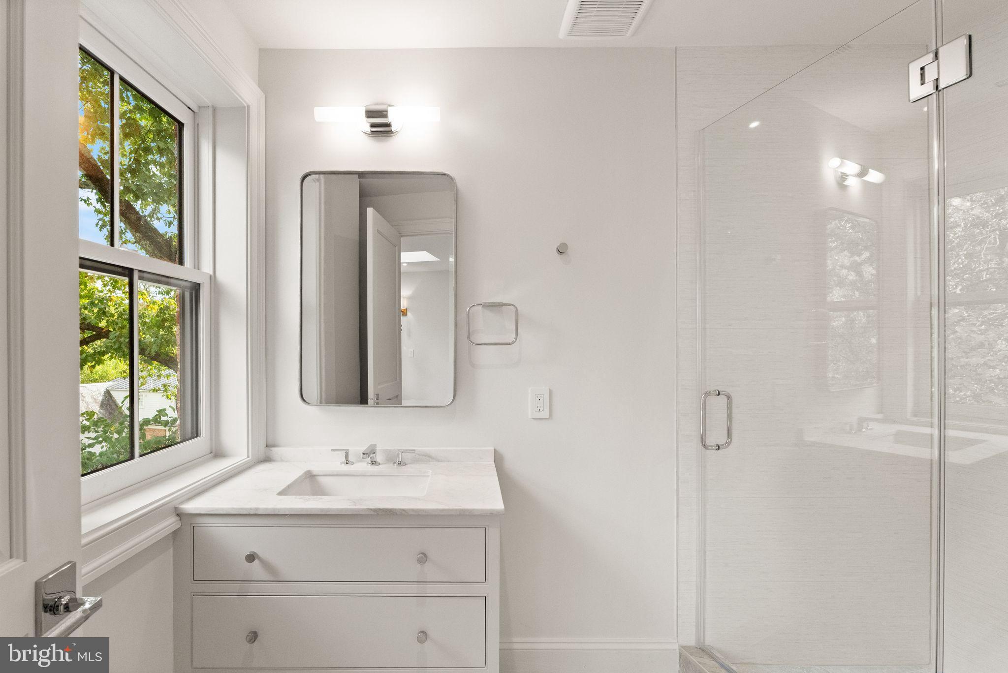CLEVELAND PARK - Residential