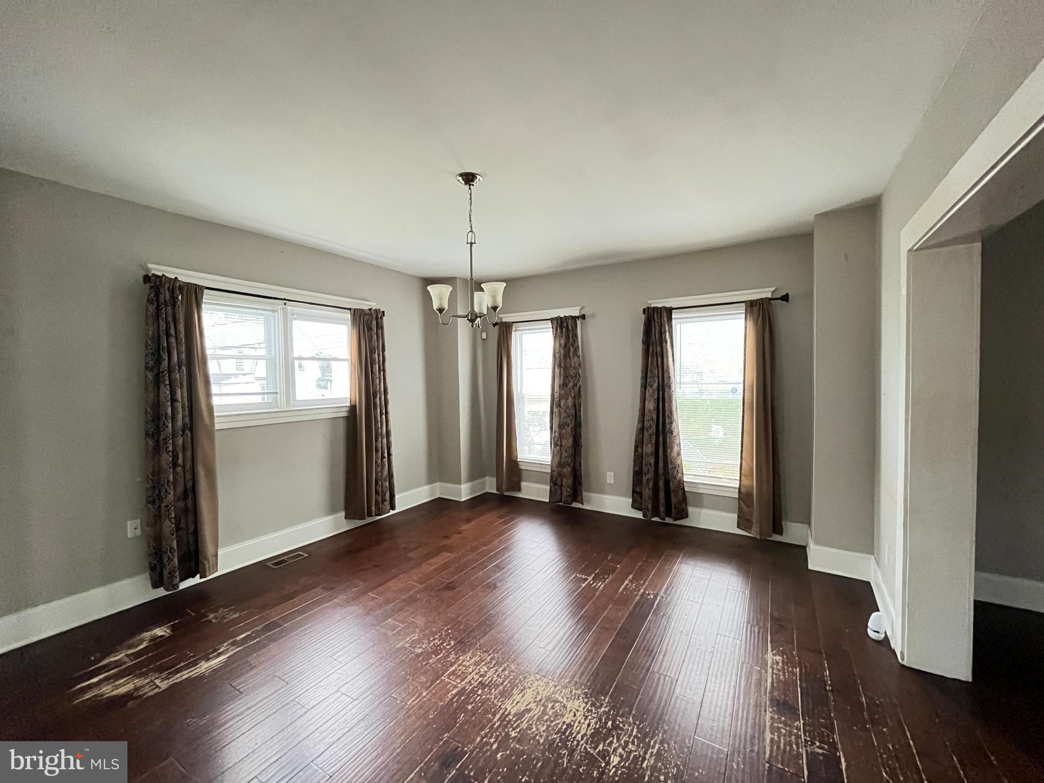 DORCHESTER - Residential