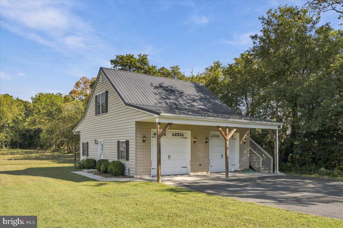275 BLOOMFIELD DRIVE