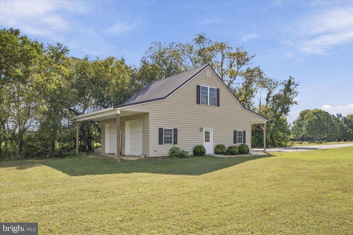 275 BLOOMFIELD DRIVE