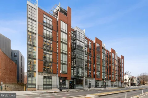 MLS: DCDC2281044