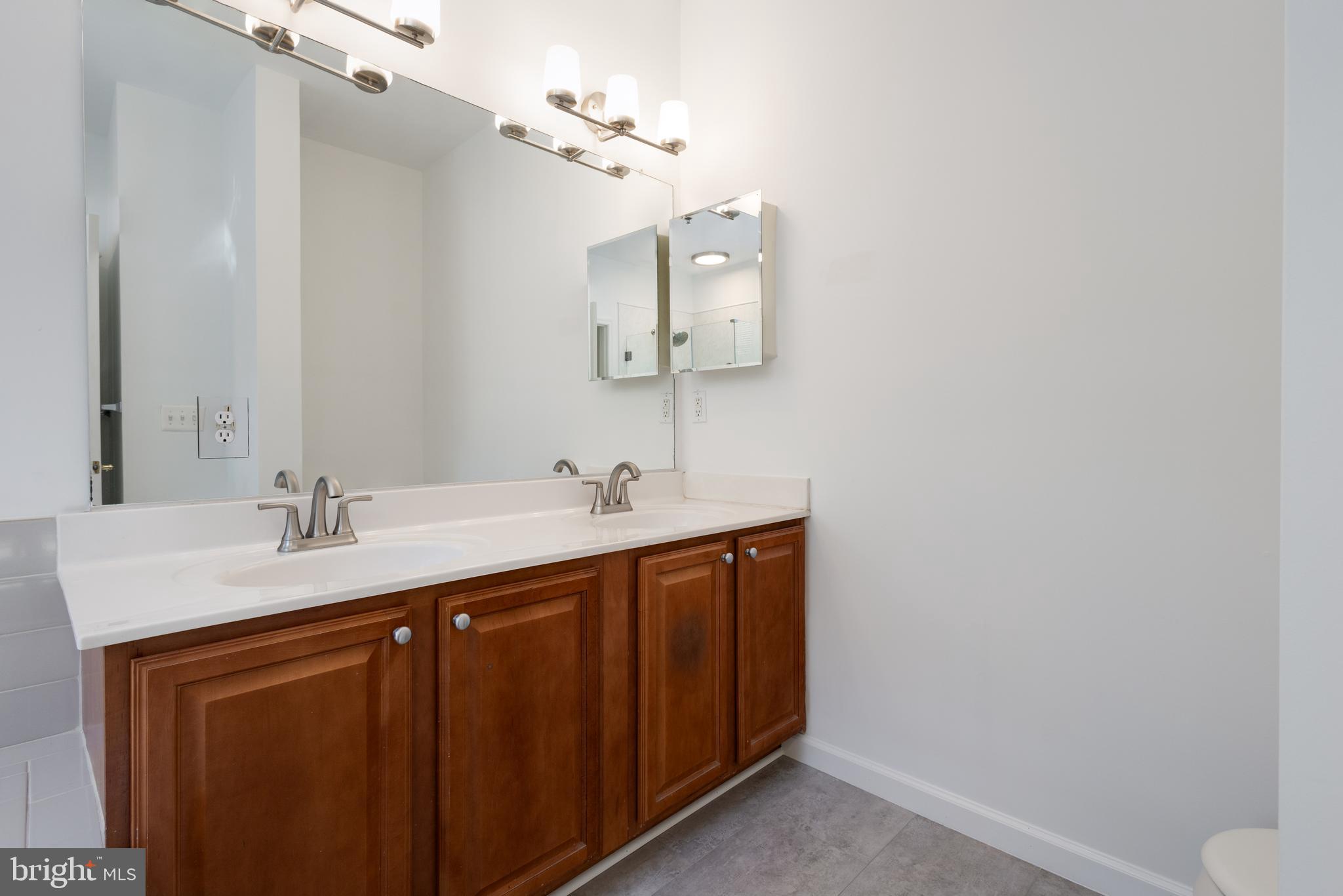 LORTON STATION NORTH CND - Residential Lease