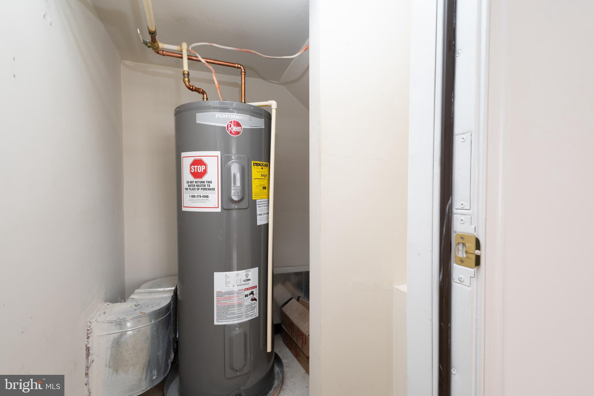 LORTON STATION NORTH CND - Residential Lease