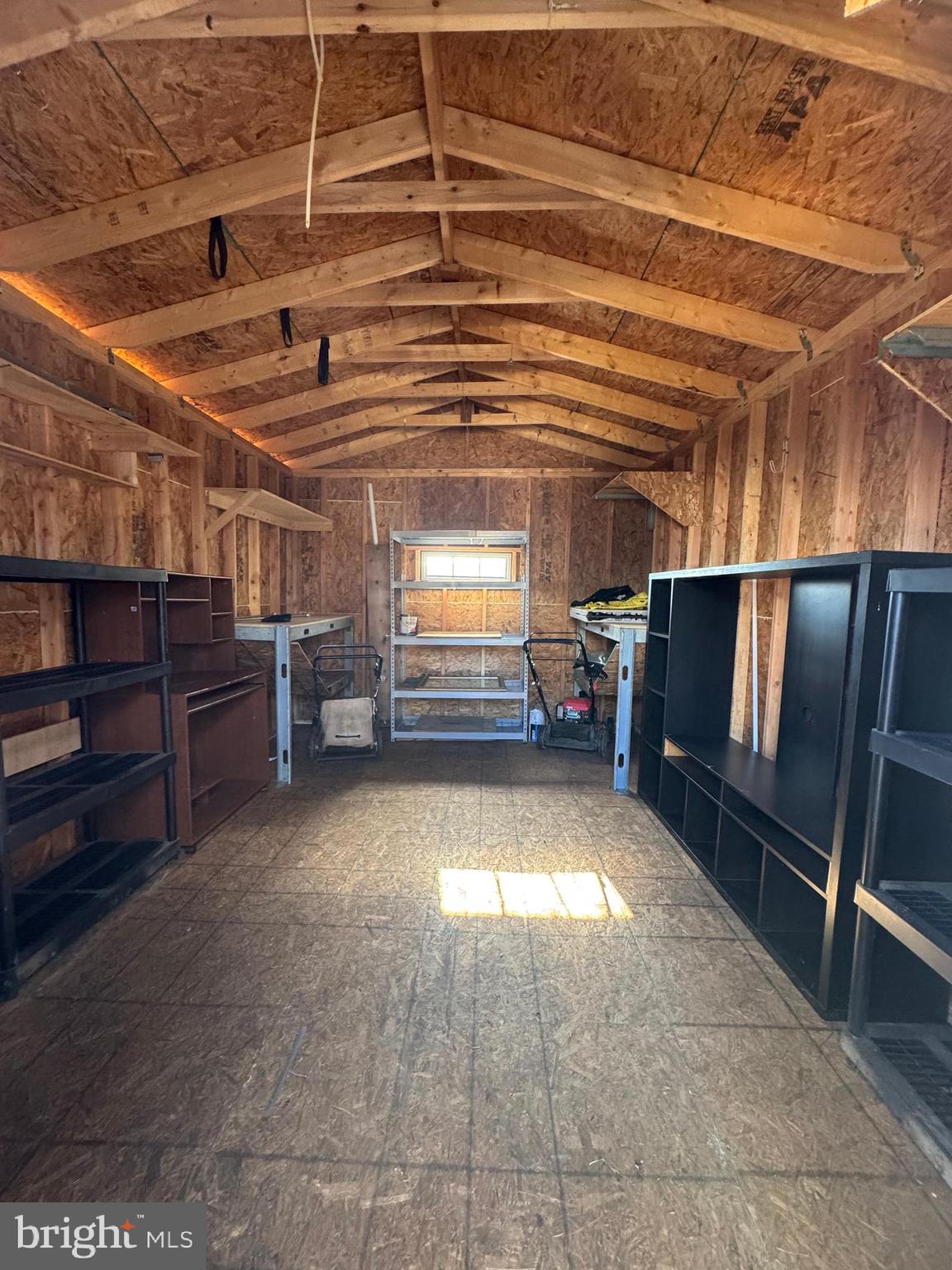 MEADOWBROOKE - Residential