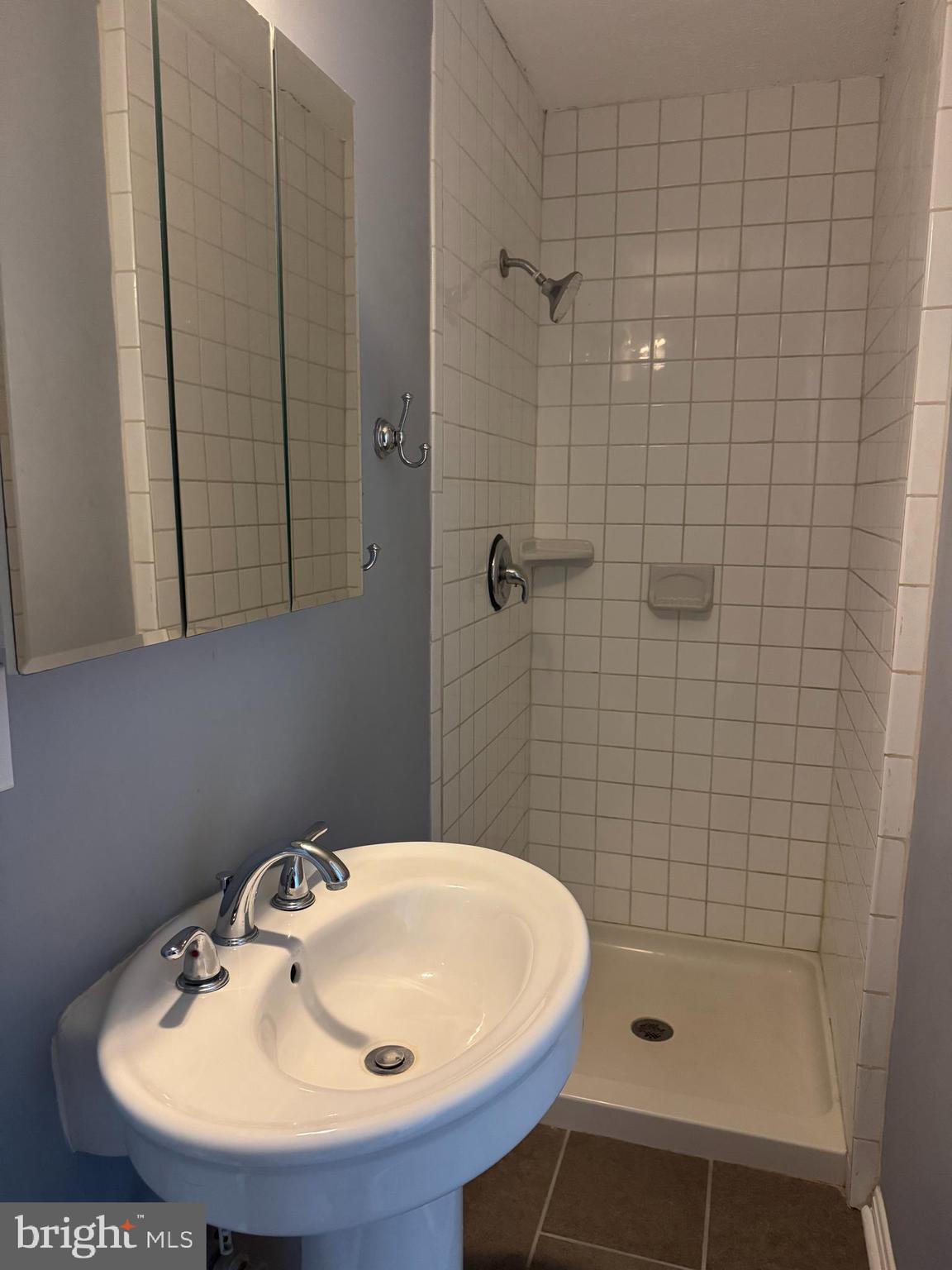 MEADOWBROOKE - Residential