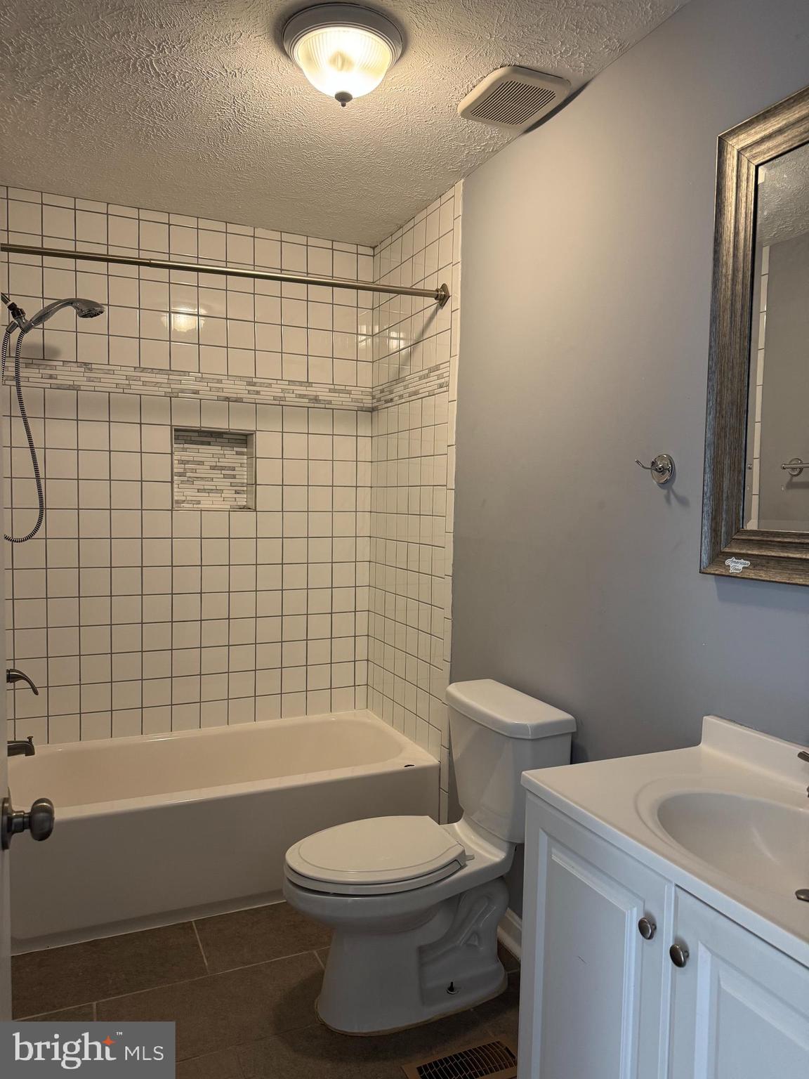 MEADOWBROOKE - Residential