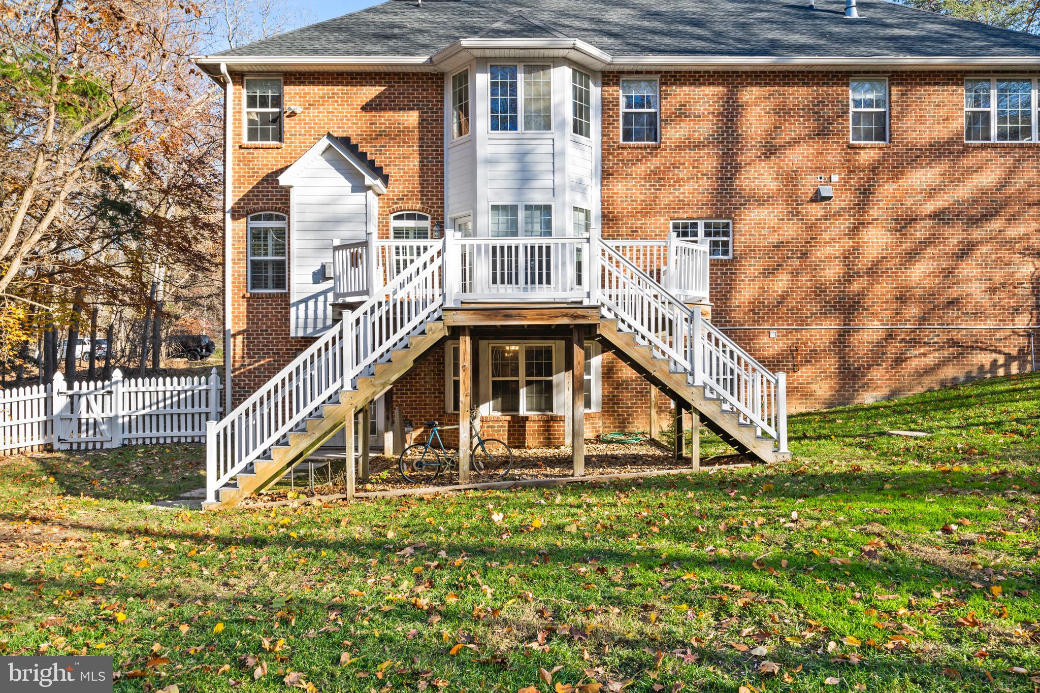 LOCUST GROVE ESTATES - Residential