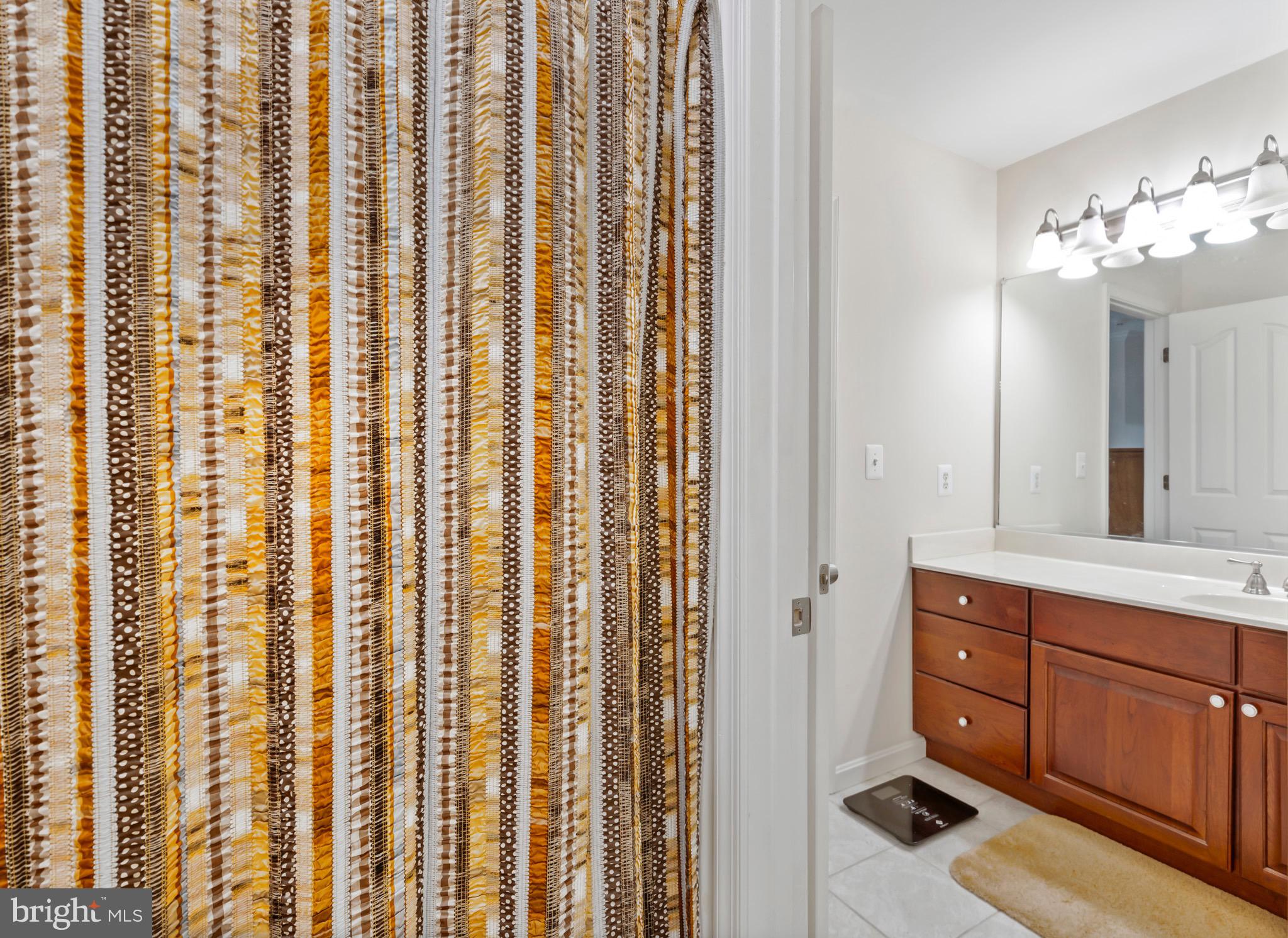 LOCUST GROVE ESTATES - Residential