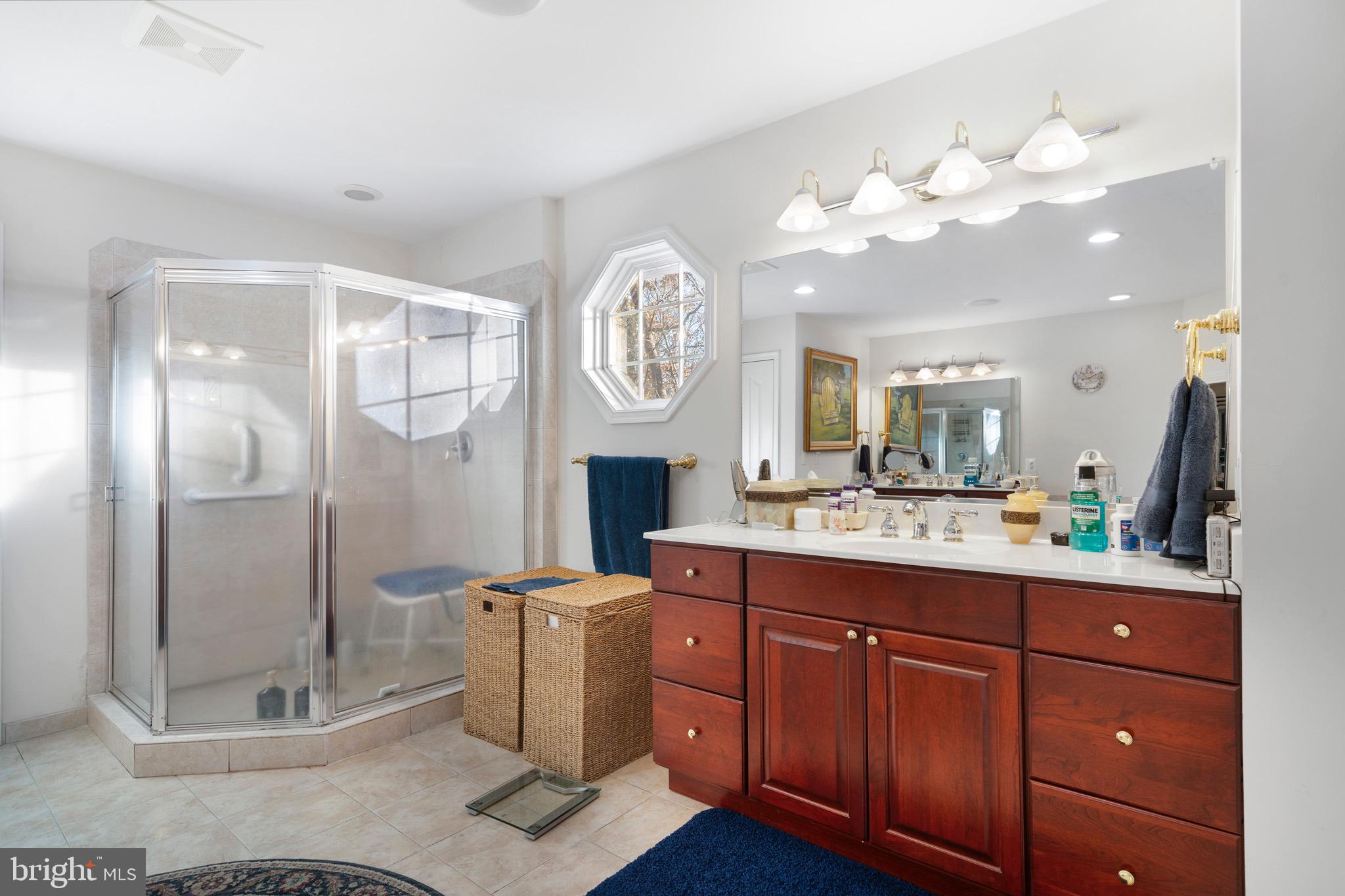 LOCUST GROVE ESTATES - Residential