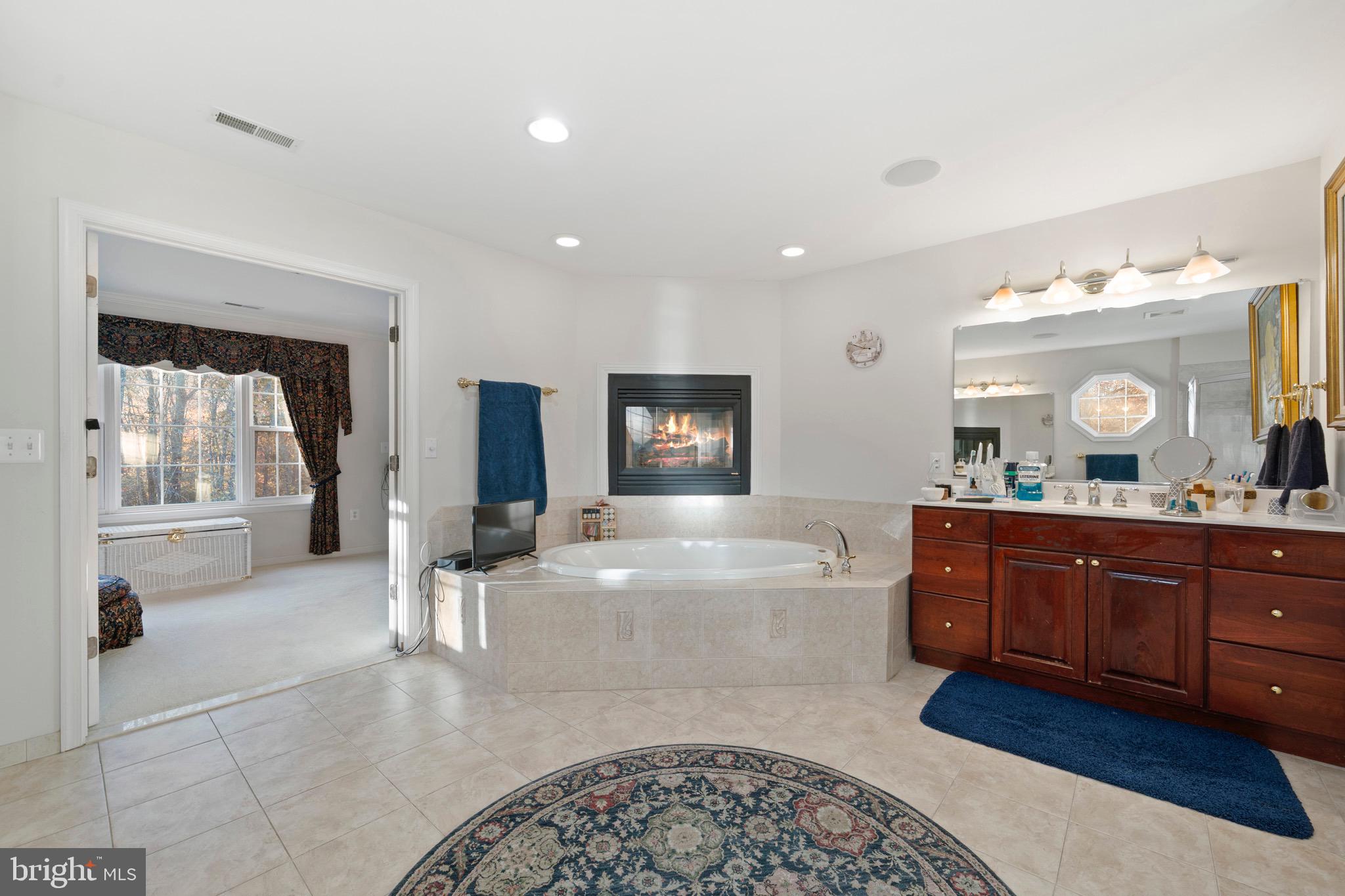 LOCUST GROVE ESTATES - Residential