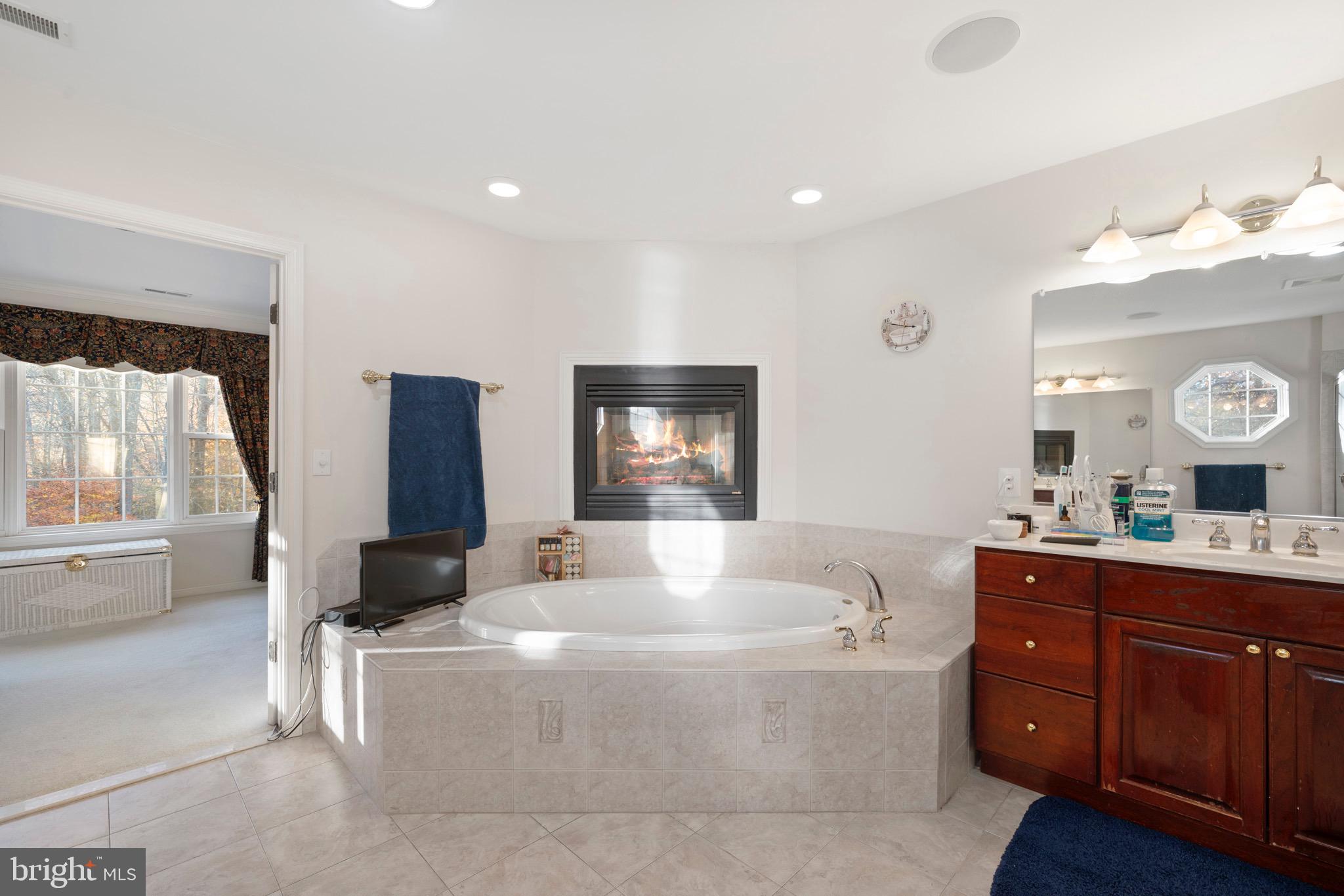 LOCUST GROVE ESTATES - Residential