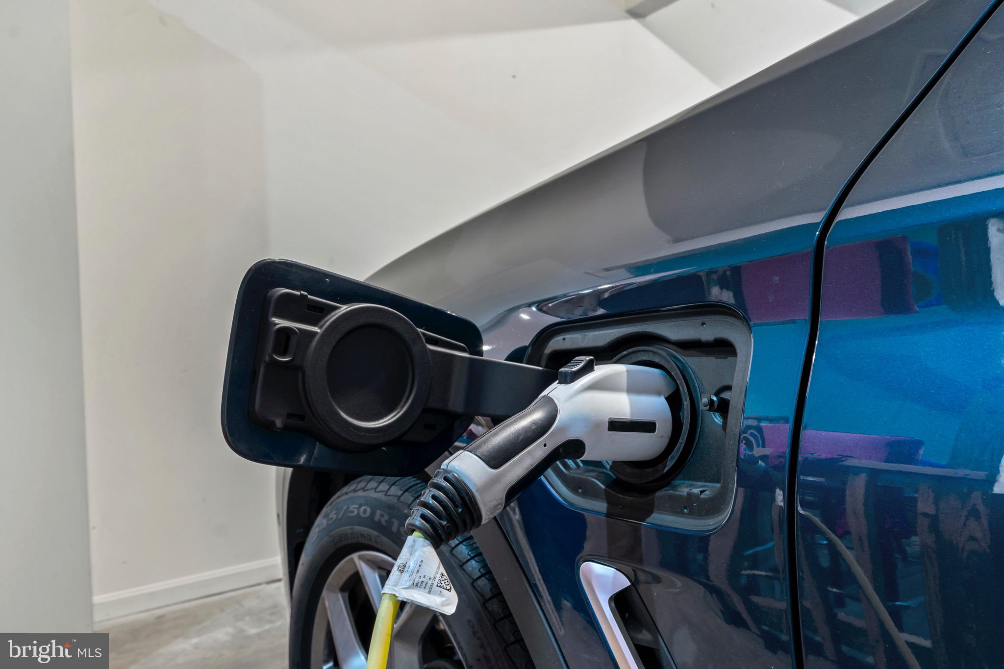 LOCUST GROVE ESTATES - Residential