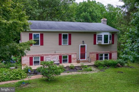 Photo of 19 Sweetwater Road, Conestoga, PA 17516 (MLS # PALA2054590)