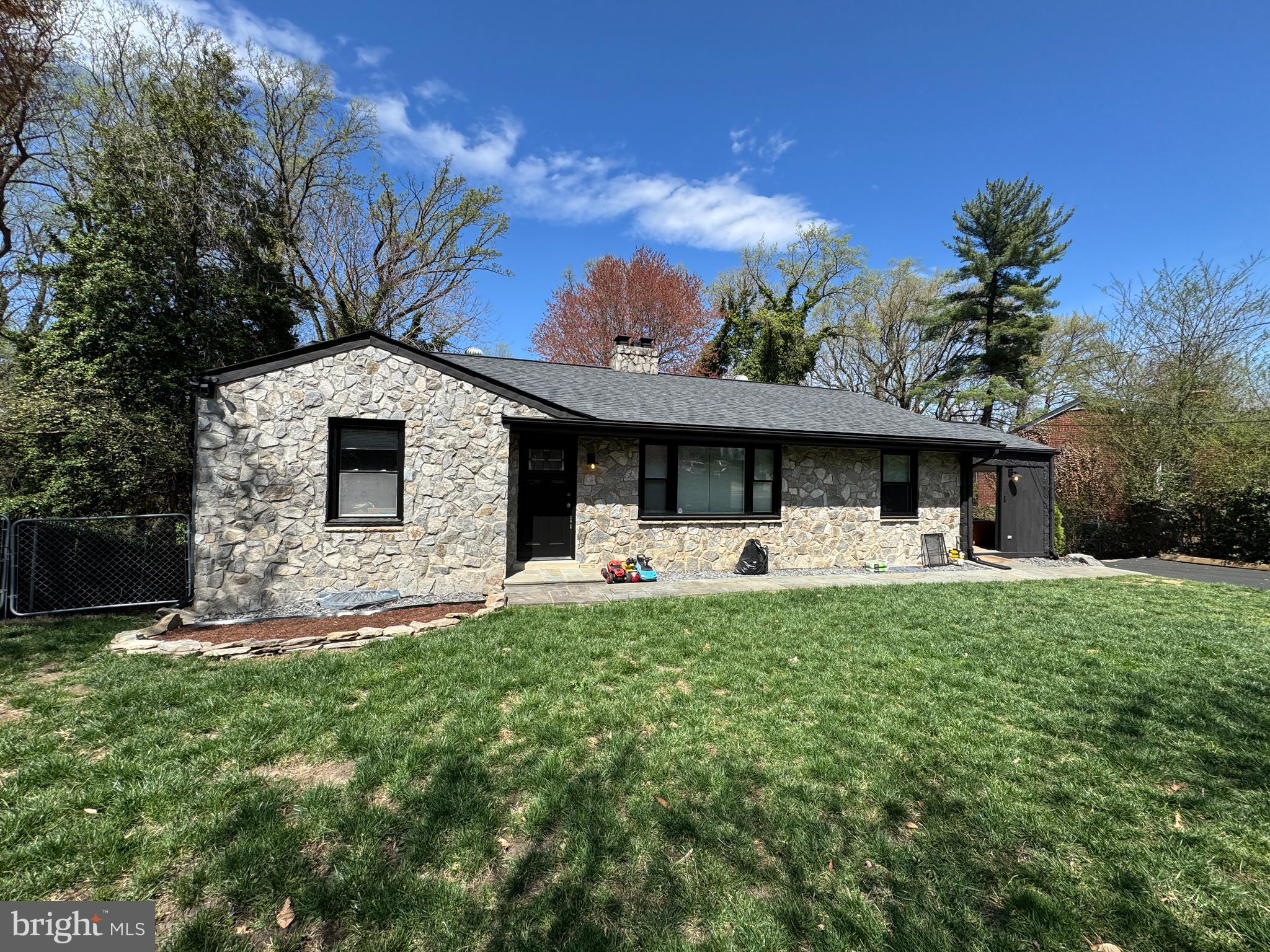 YORKSHIRE VILLAGE-ADDN - Residential