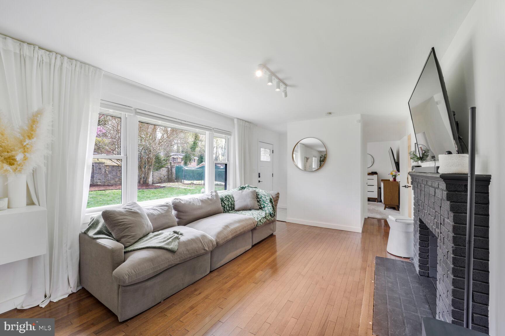 YORKSHIRE VILLAGE-ADDN - Residential