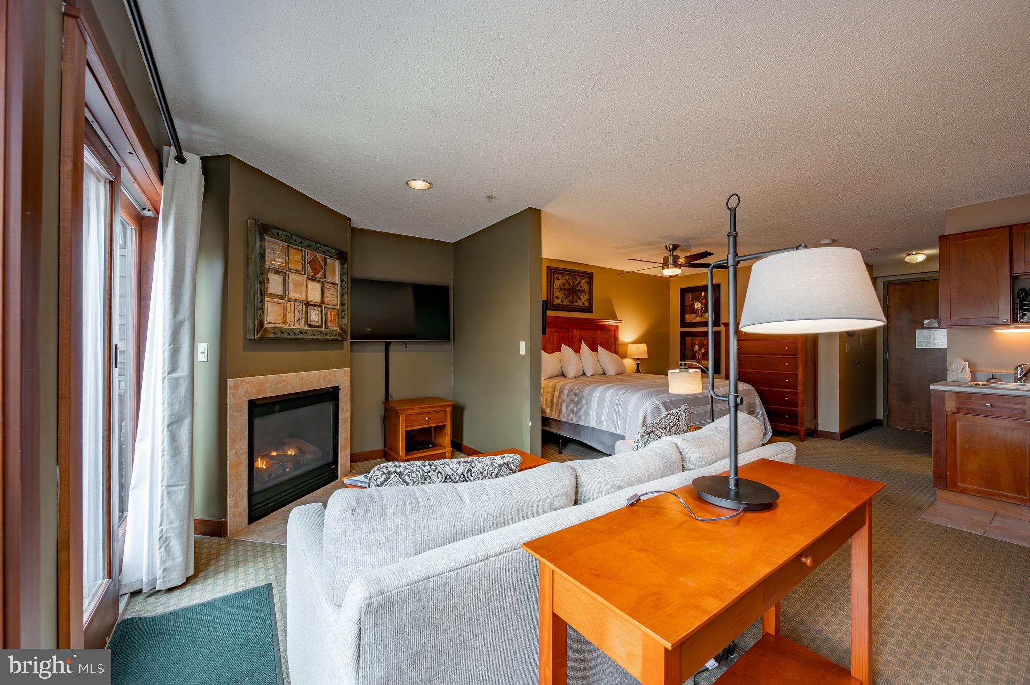 SILVER TREE SUITES - Residential