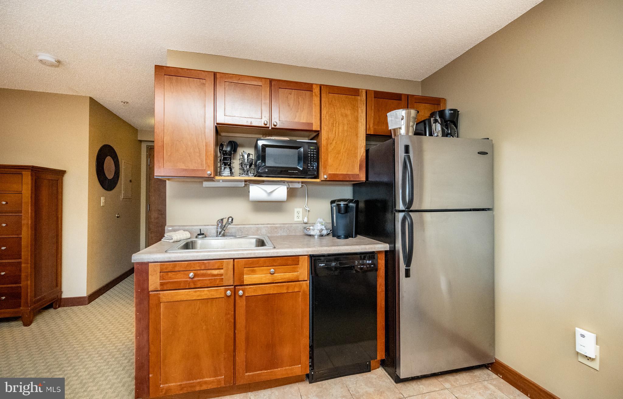 SILVER TREE SUITES - Residential