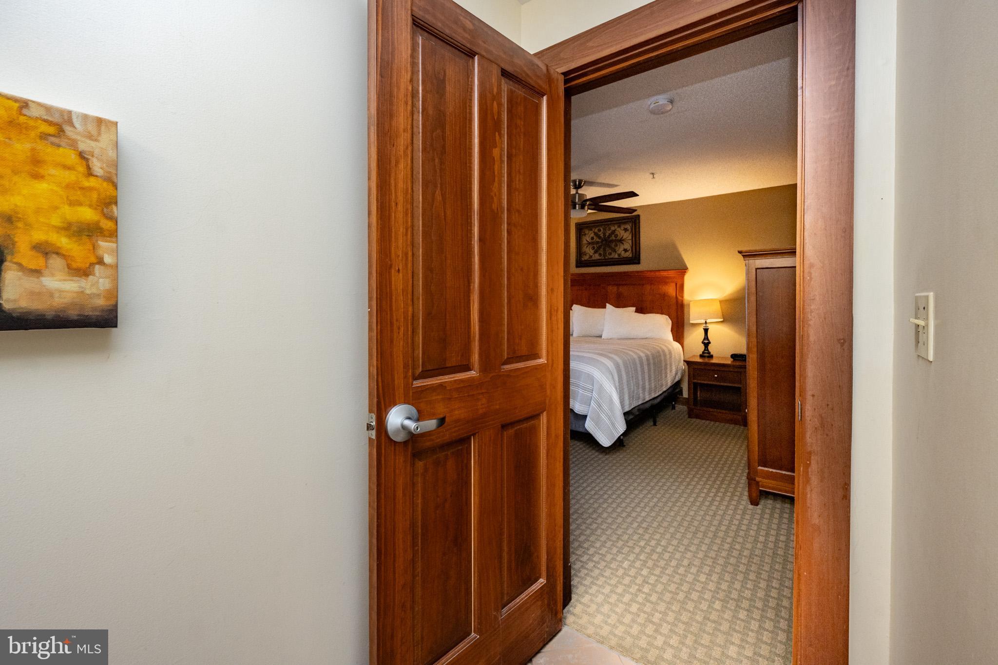 SILVER TREE SUITES - Residential