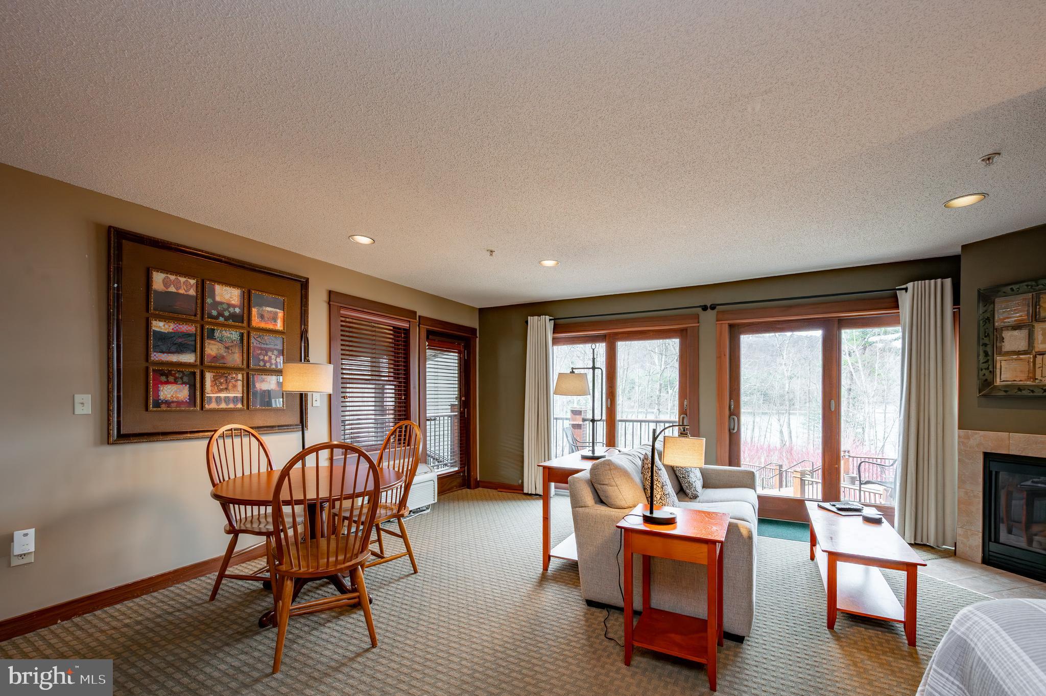 SILVER TREE SUITES - Residential