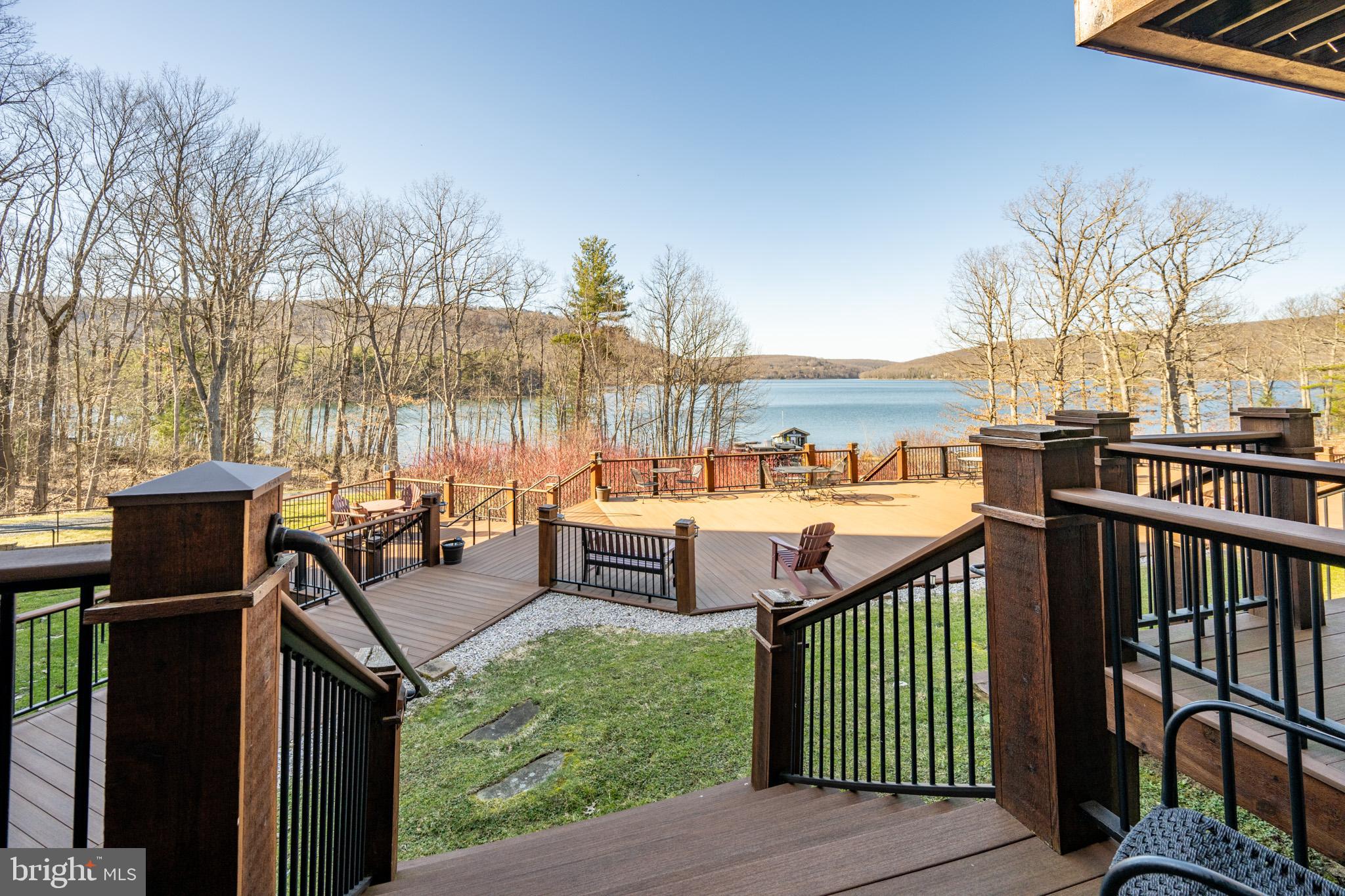 SILVER TREE SUITES - Residential