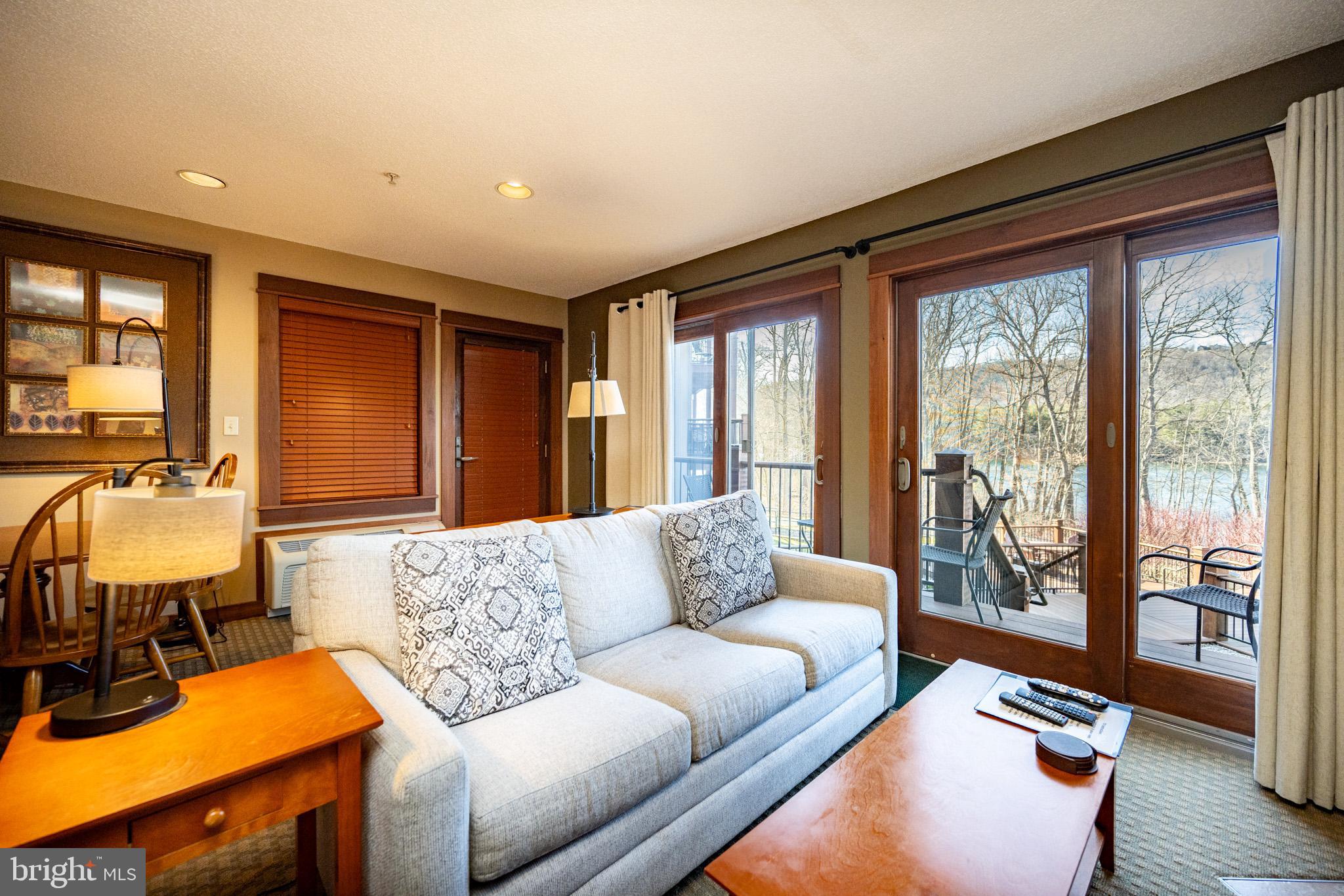 SILVER TREE SUITES - Residential