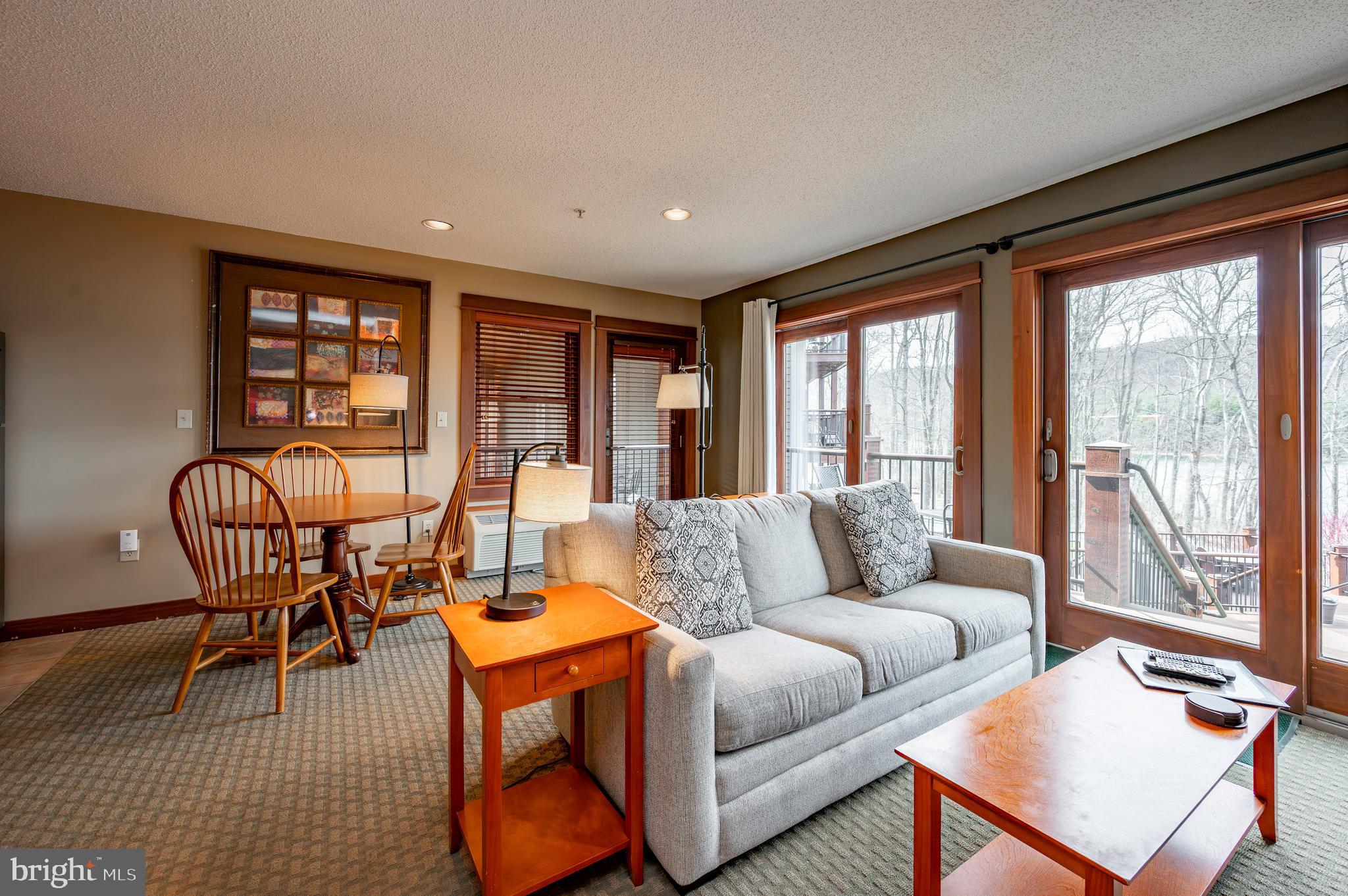 SILVER TREE SUITES - Residential