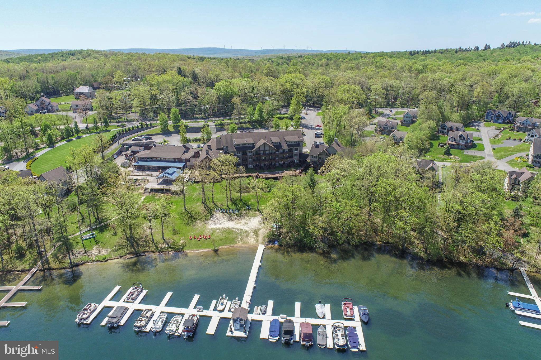 SILVER TREE SUITES - Residential