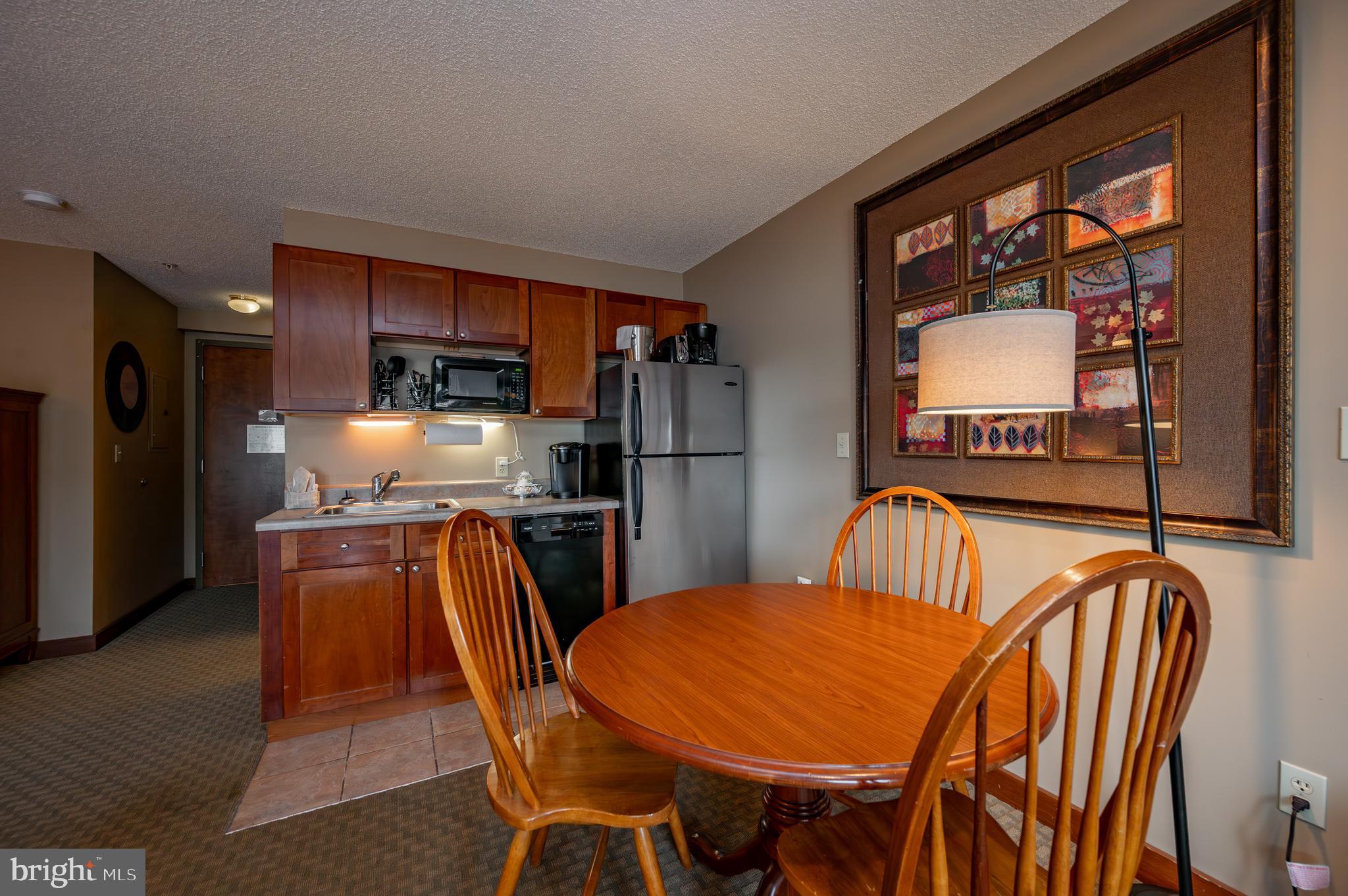 SILVER TREE SUITES - Residential