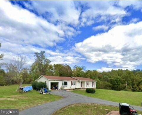 22 LESLIE DRIVE STAFFORD VA 22556